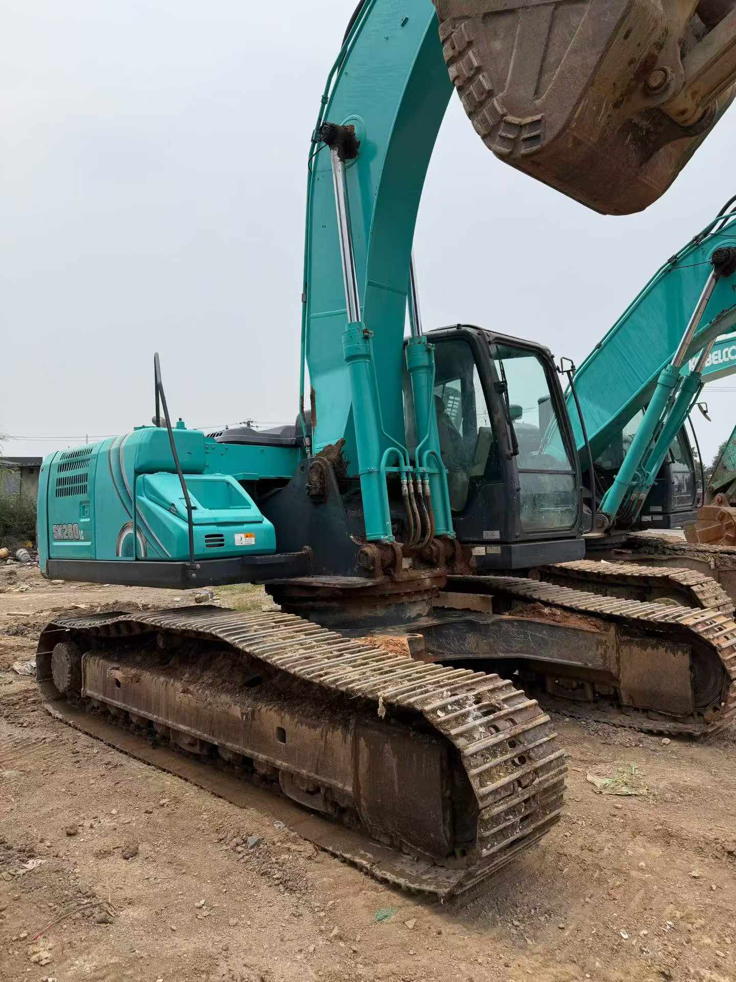 Buy Kobelco SK260LC-8 Used Excavator / 4