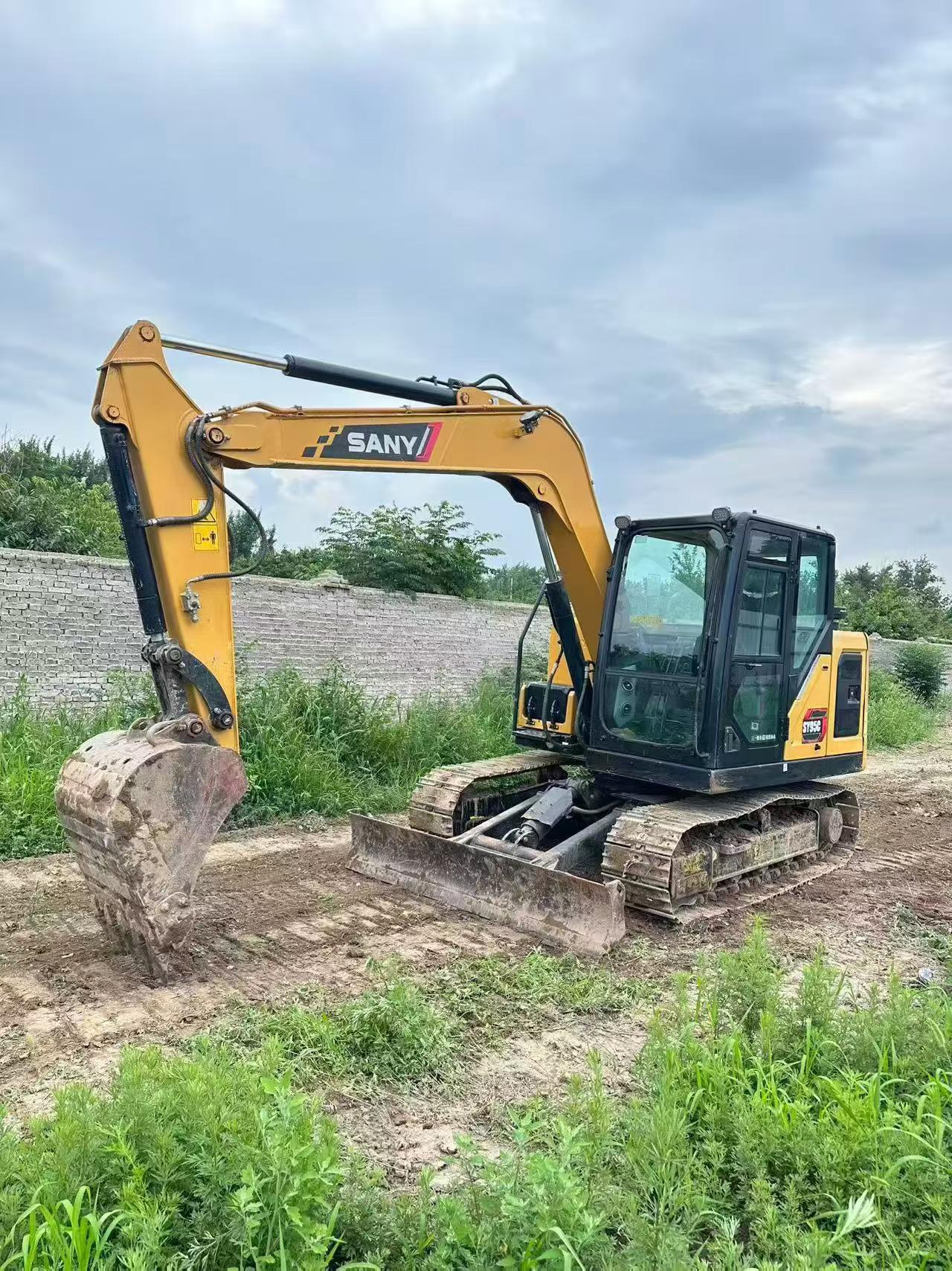 Buy Sany SY75 Used Excavator / 2