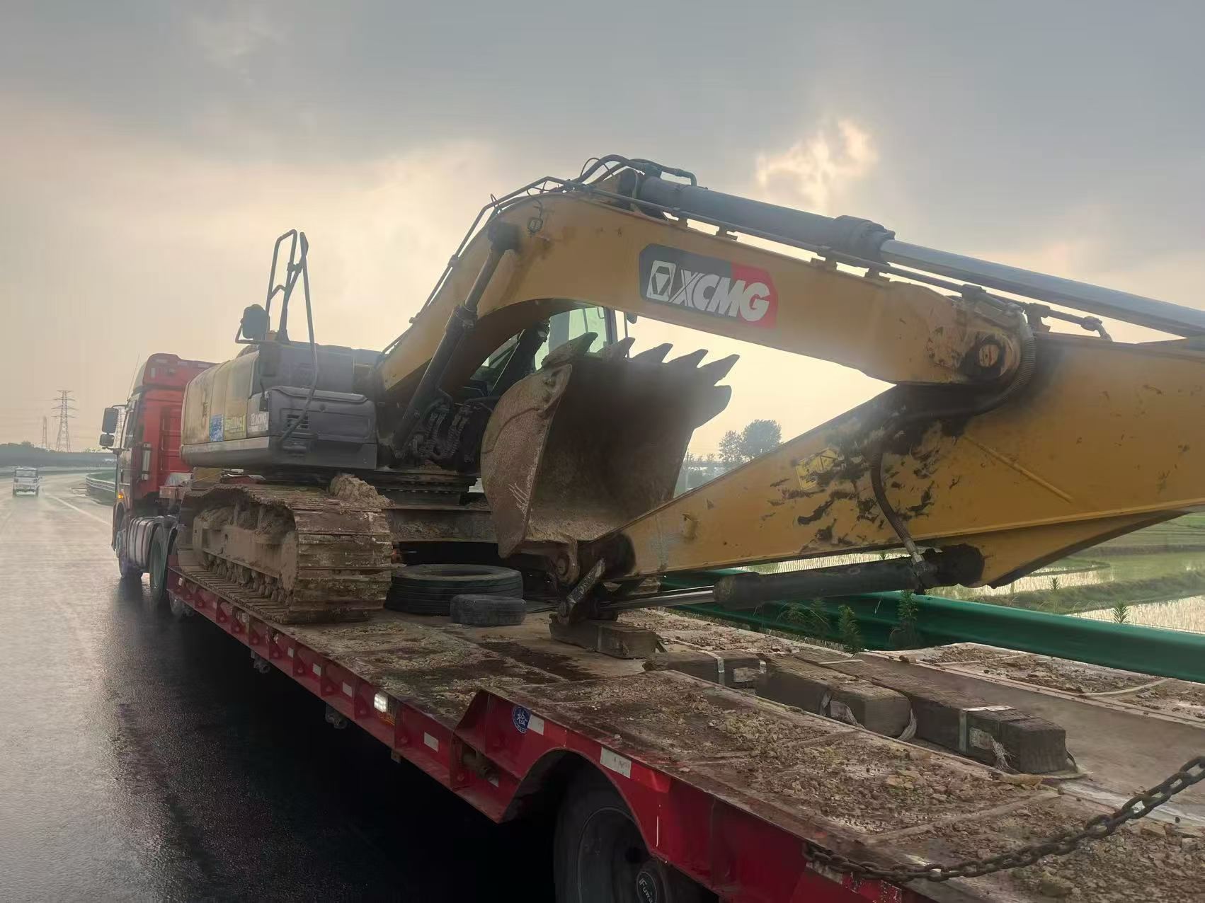 Buy XCMG XE200DA Used Excavator / 3