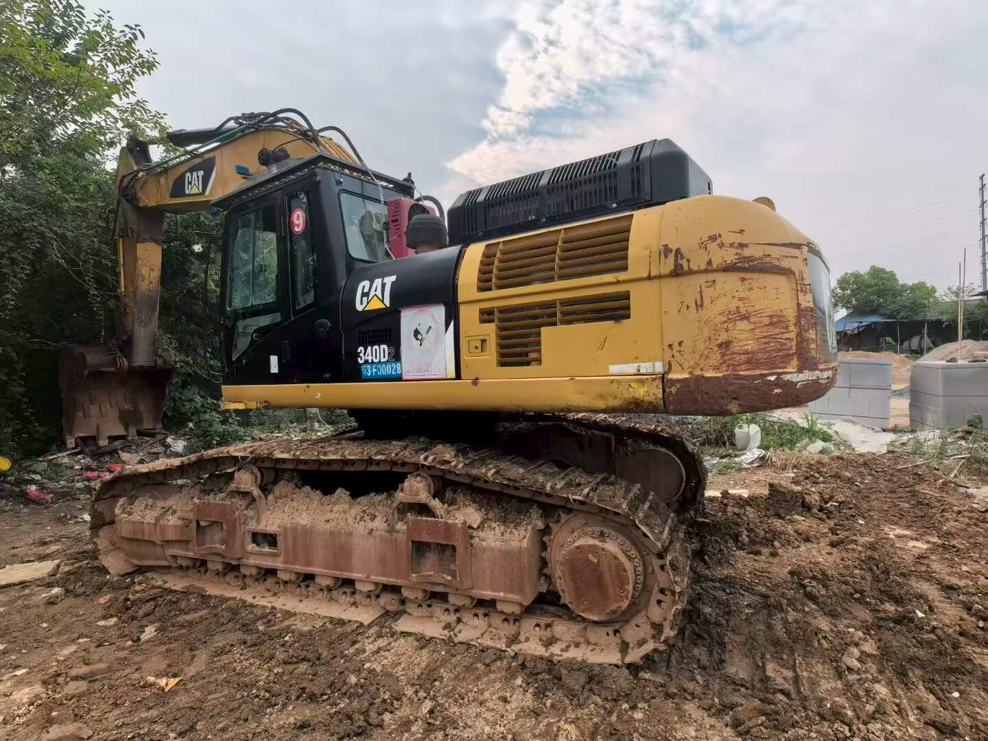 Buy Caterpillar 340D2L Used Excavator / 2