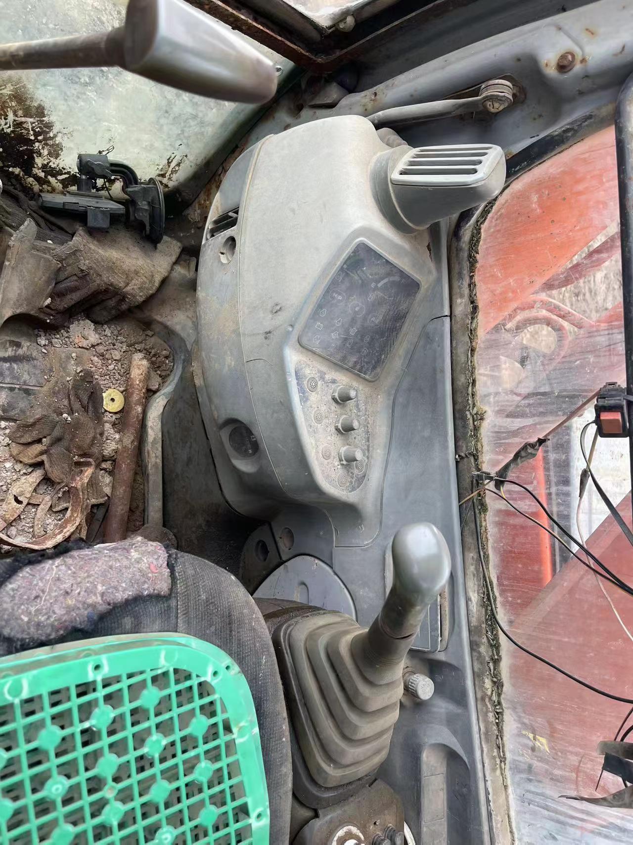 Buy Hitachi EX120-5 Used Excavator / 3