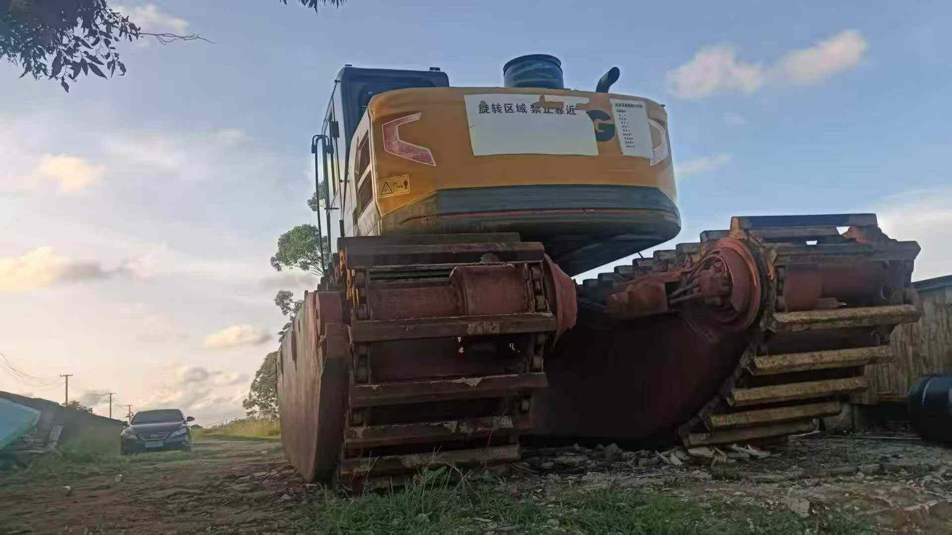 Buy XCMG XE135B Used Excavator / 3