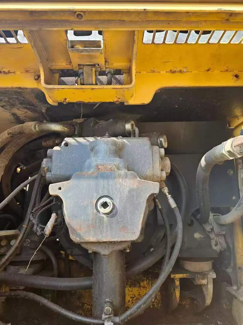 Buy Komatsu PC300-7 Used Excavator / 5