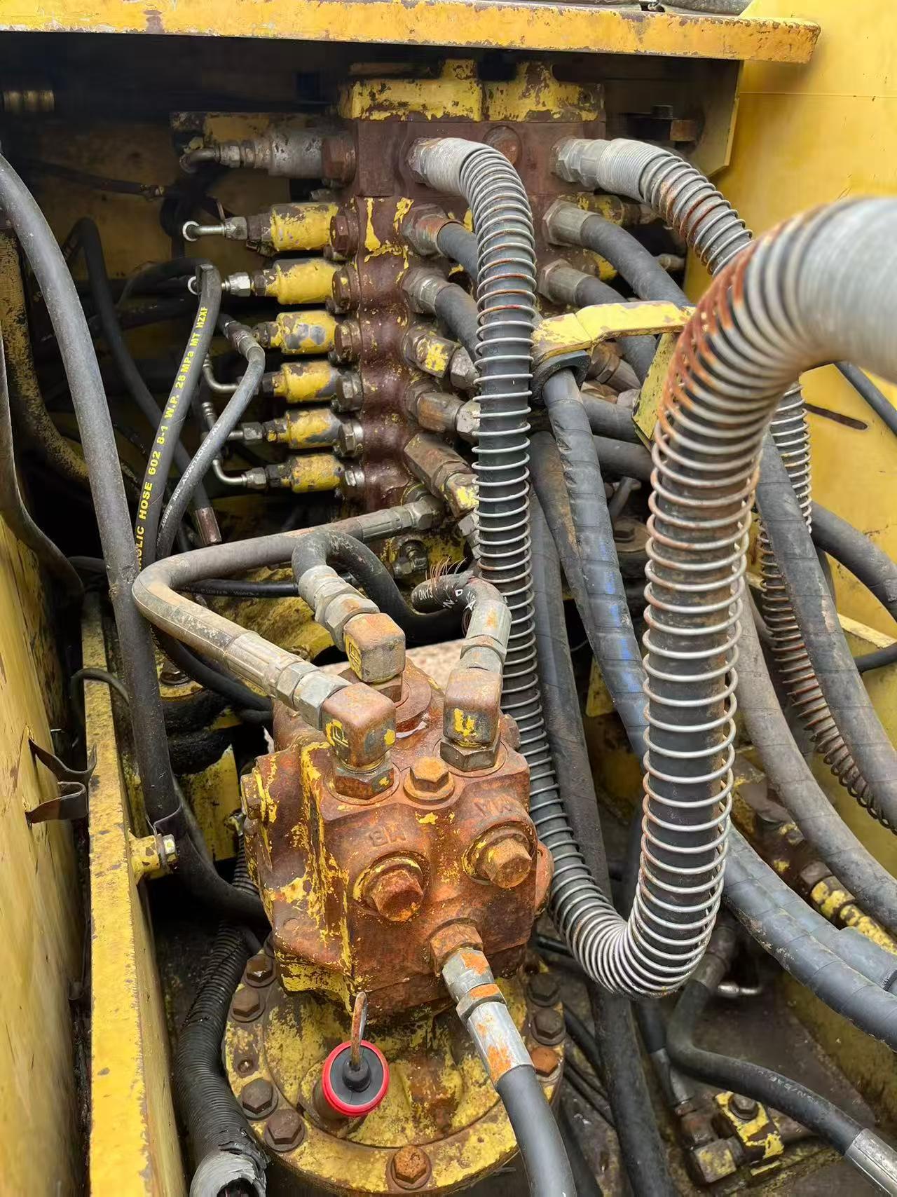 Buy Komatsu PC100-6 Used Excavator / 6