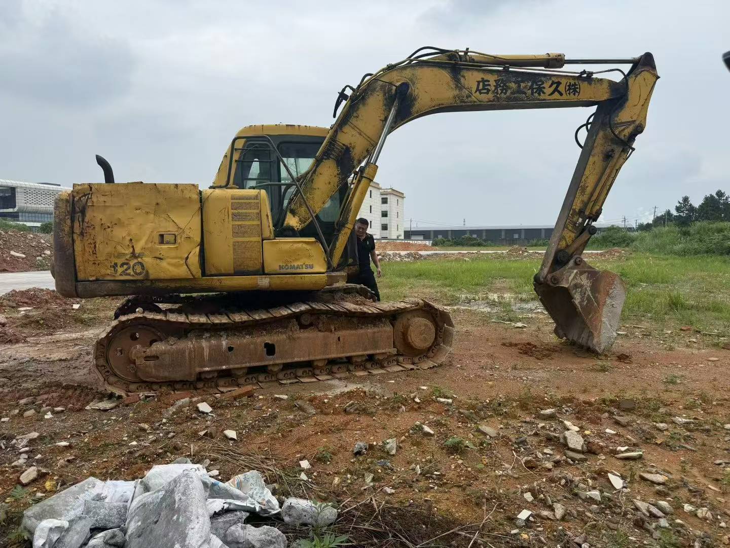 Buy Komatsu PC100-6 Used Excavator / 8