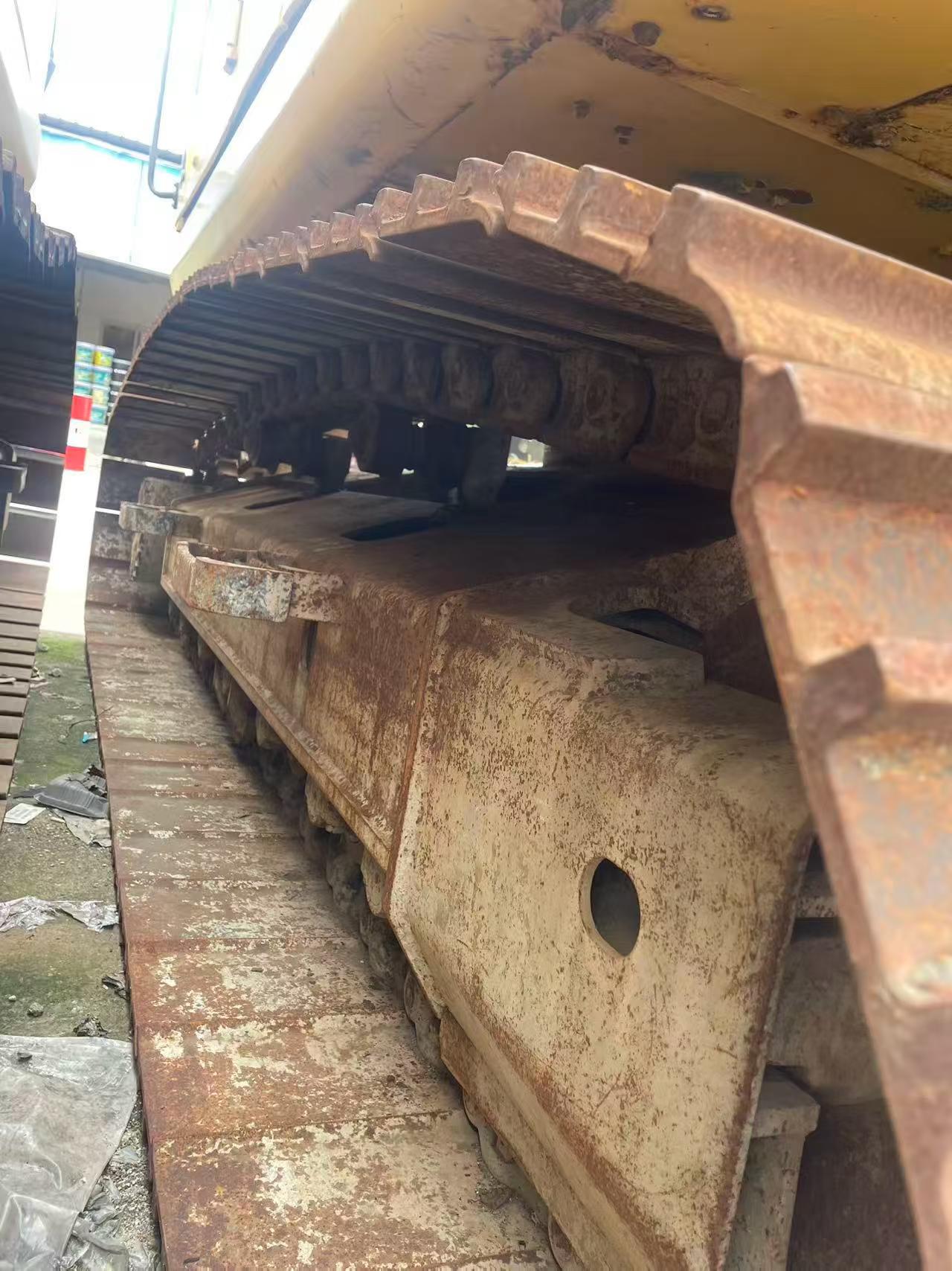 Buy Komatsu PC200-8N1 Used Excavator / 8