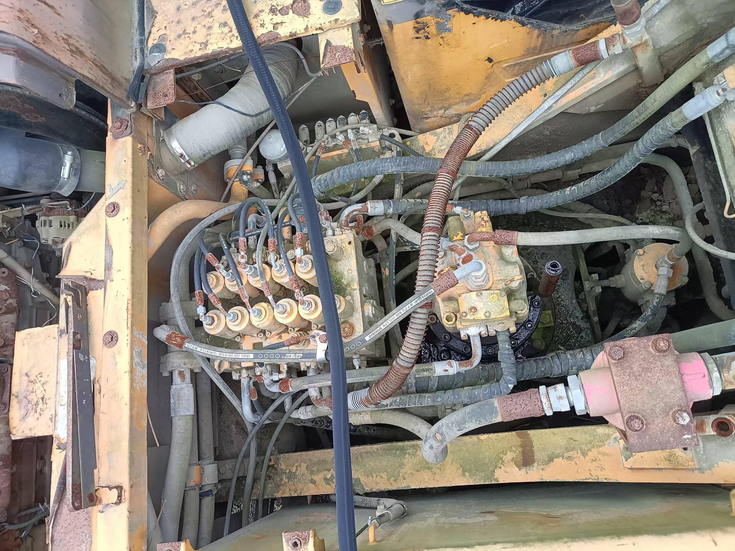 Buy Sany SY245H Used Excavator / 8