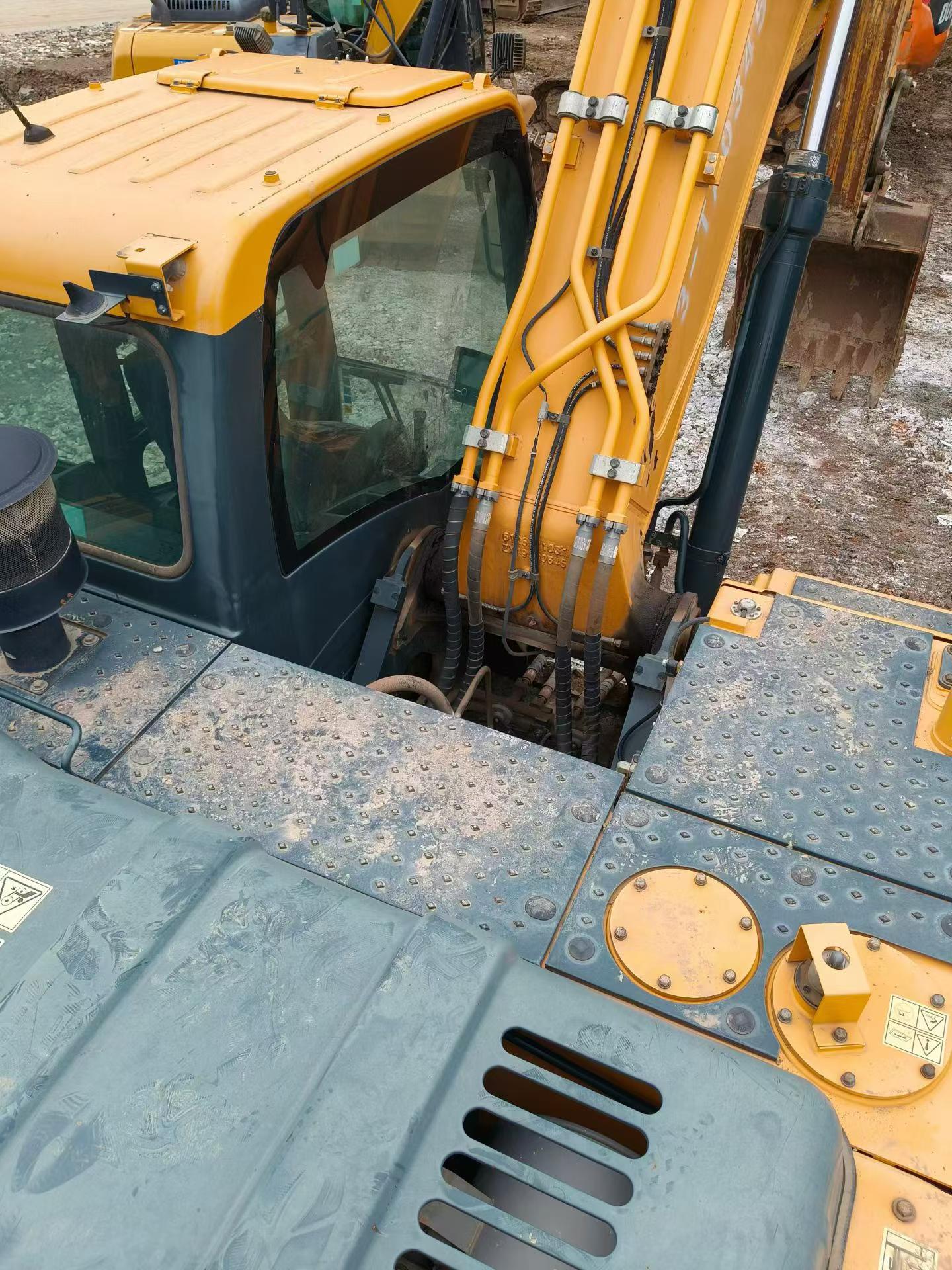 Buy Hyundai R225-7 Used Excavator / 5