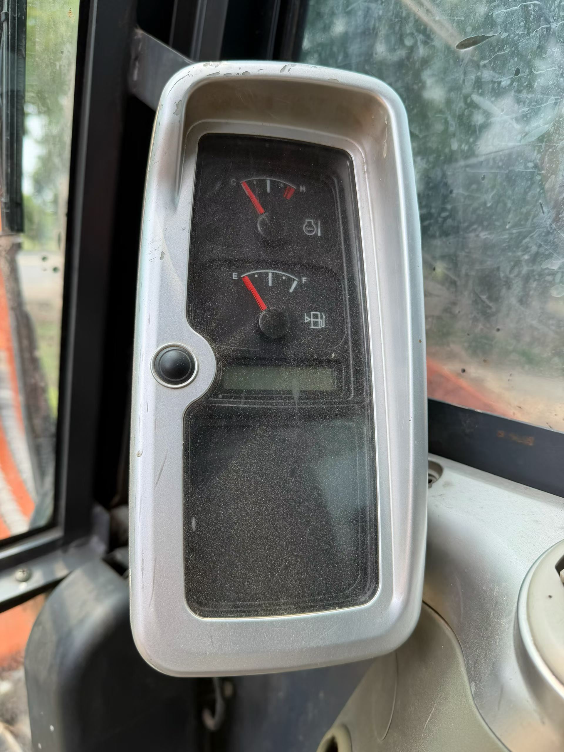 Buy Doosan DH60 Used Excavator / 9