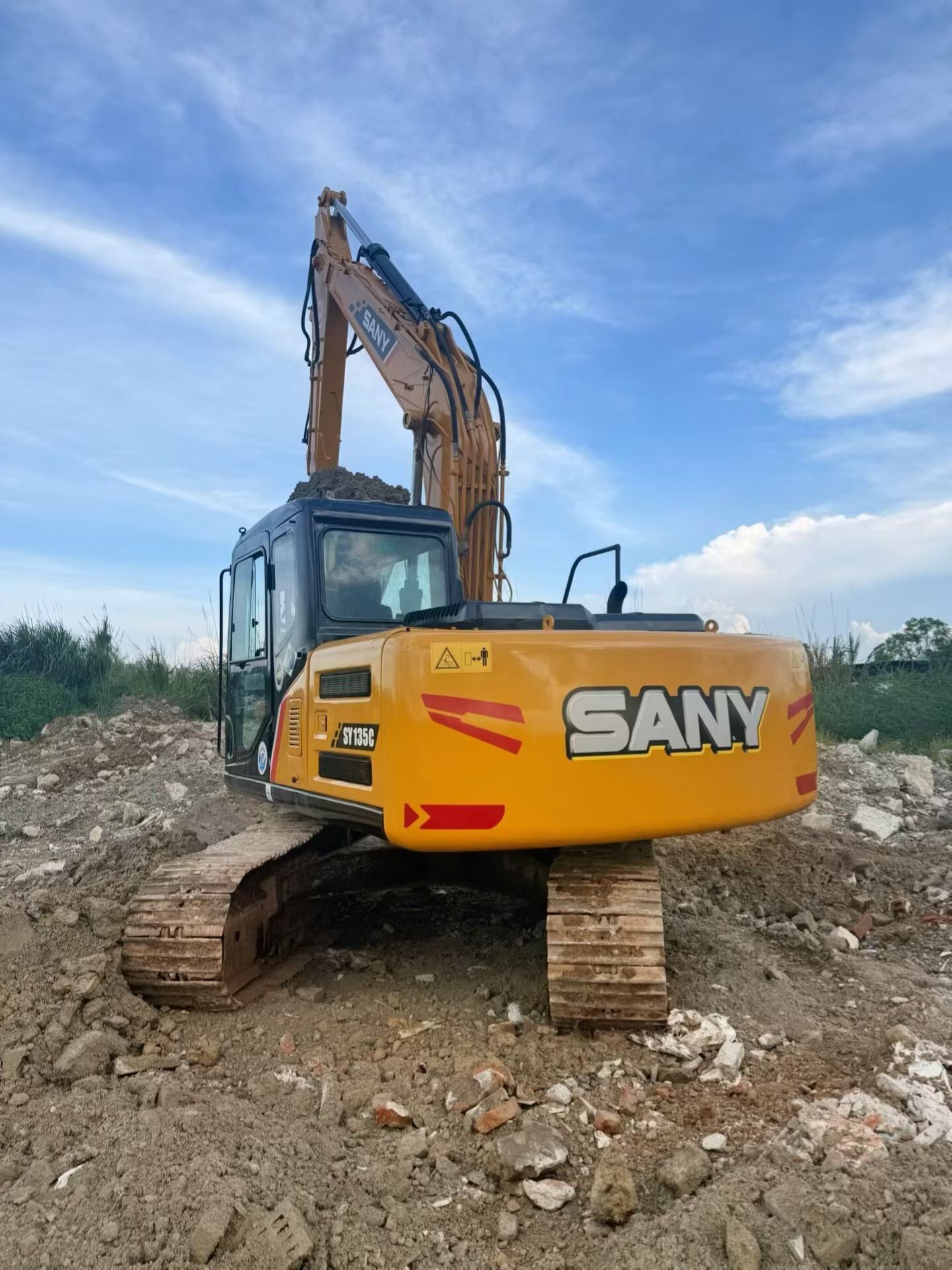 Buy Sany SY135 Used Excavator / 2