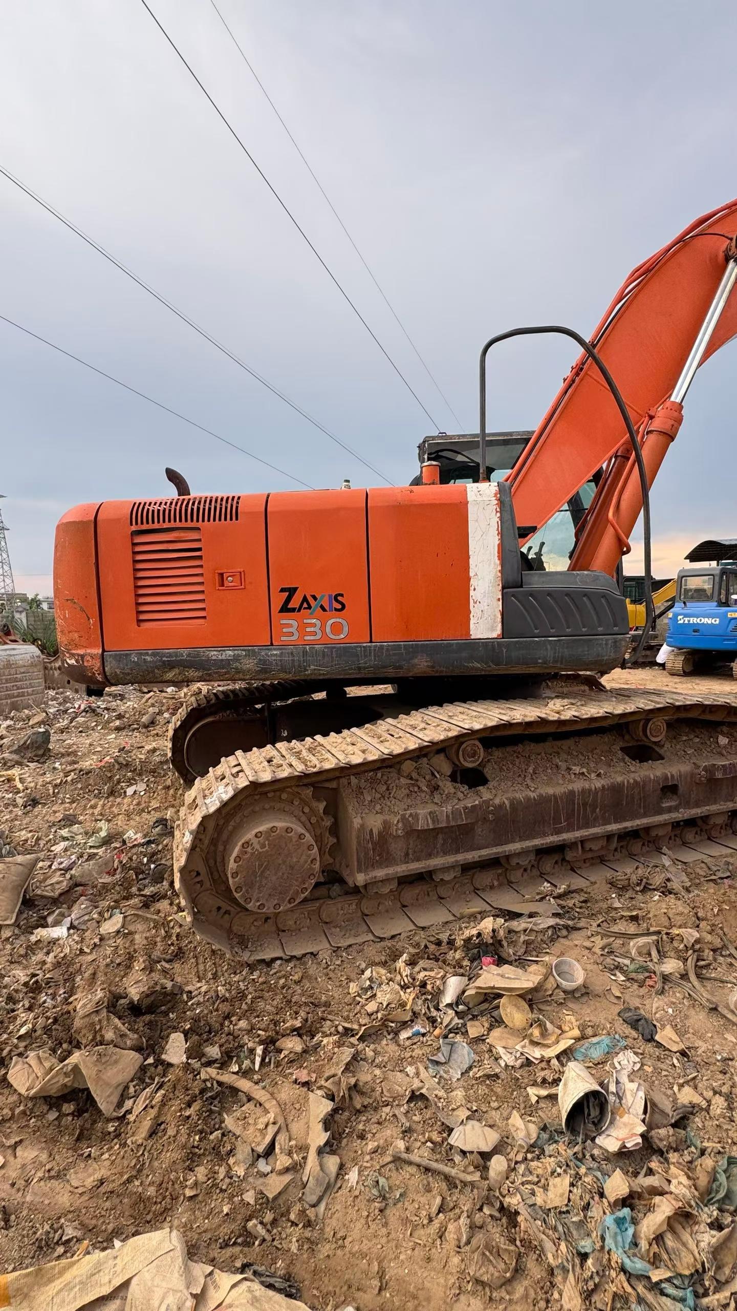 Buy Hitachi EX270 Used Excavator / 2
