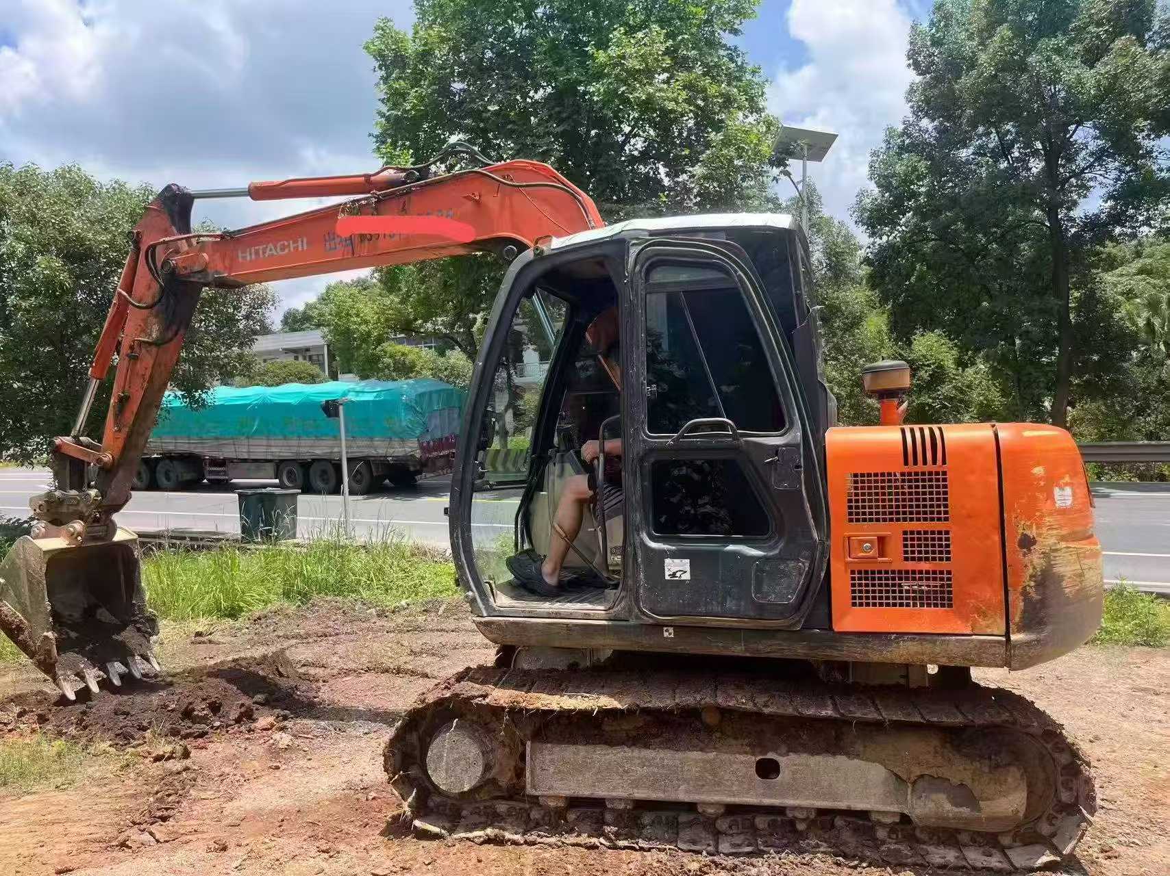 Buy Hitachi ZX70-3 Used Excavator / 5