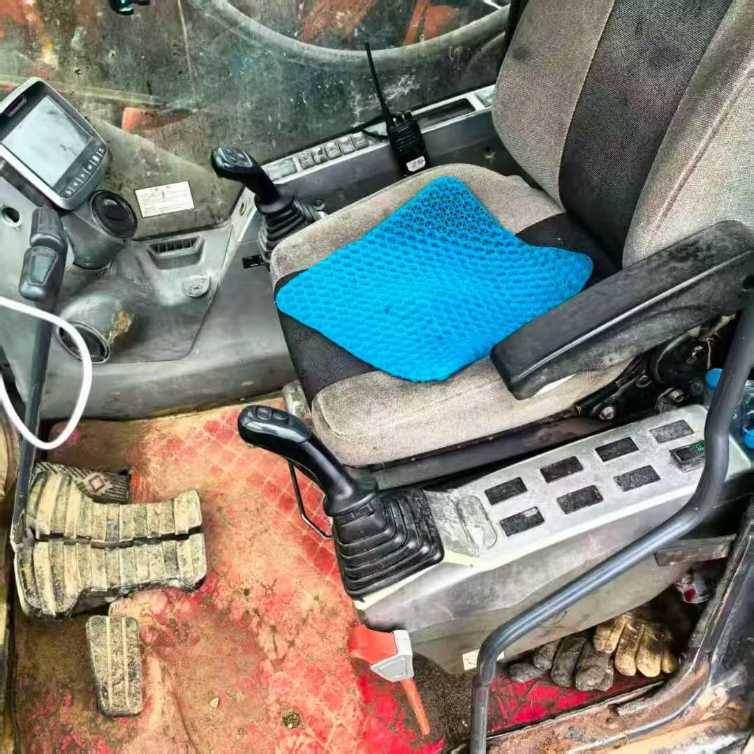 Buy Doosan DH225-9 Used Excavator / 4