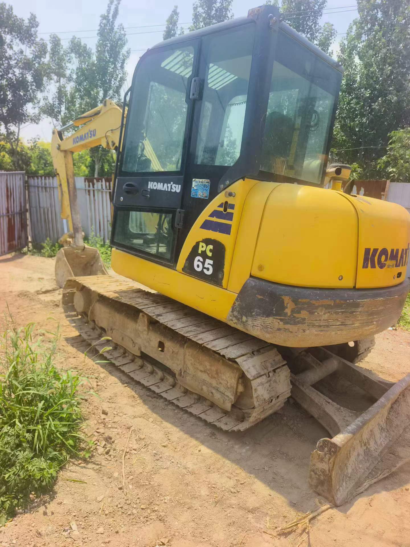 Buy Komatsu PC56-7 Used Excavator / 2