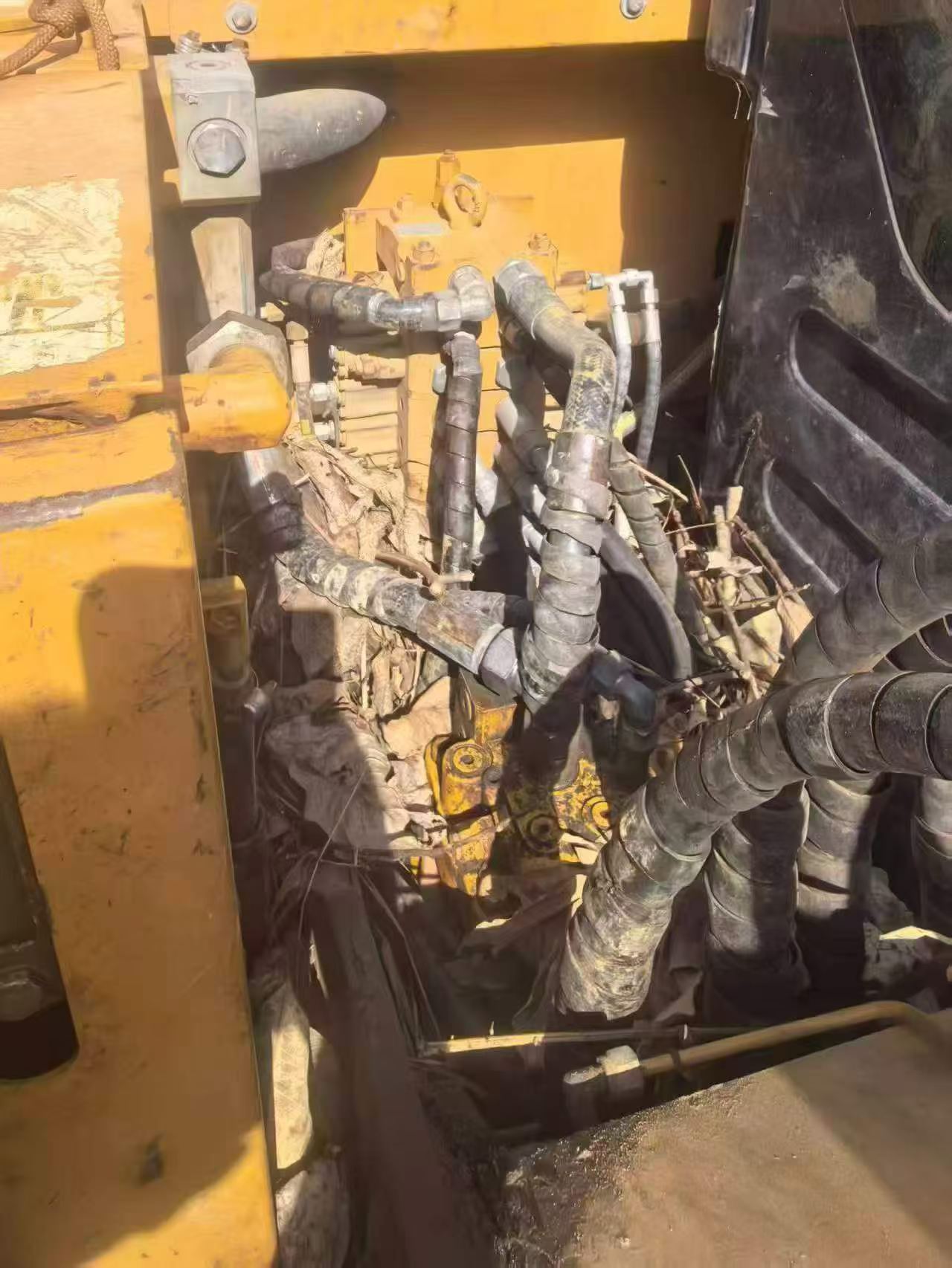 Buy Sany SY95C Used Excavator / 3