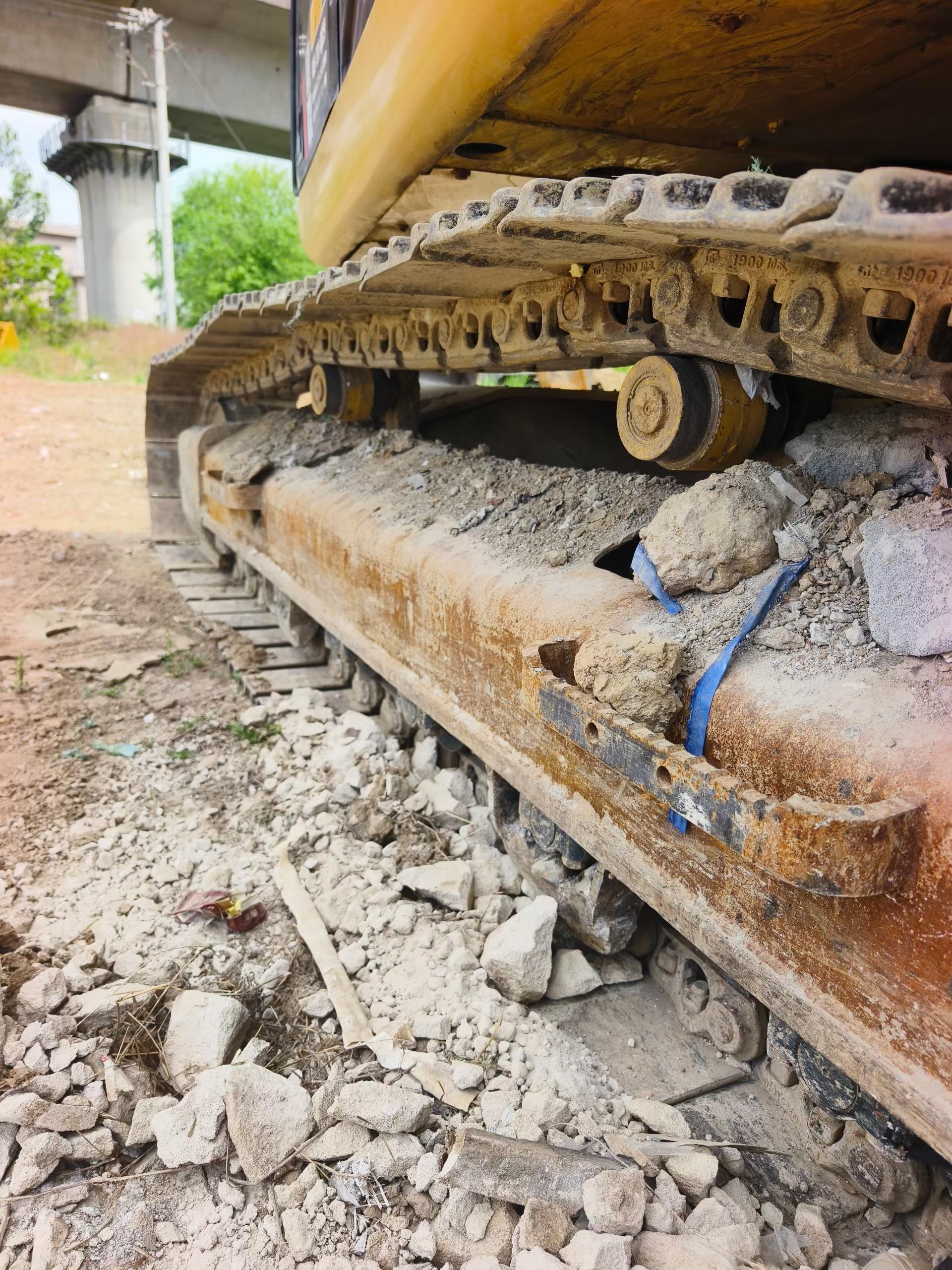Buy Caterpillar 326DL Used Excavator / 9