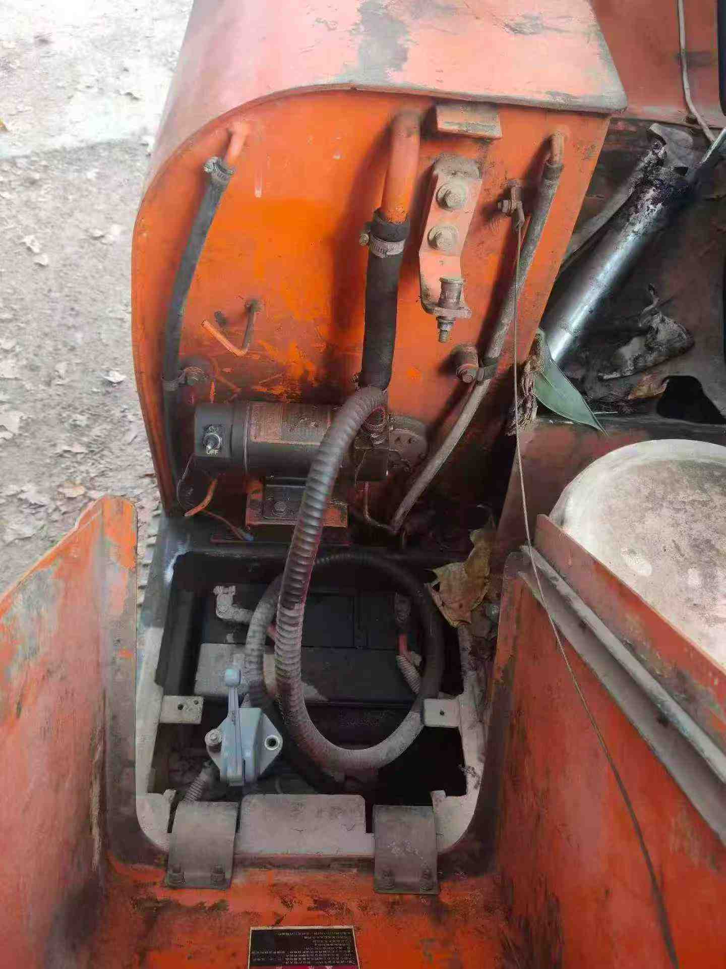 Buy Doosan DH60-7 Used Excavator / 4