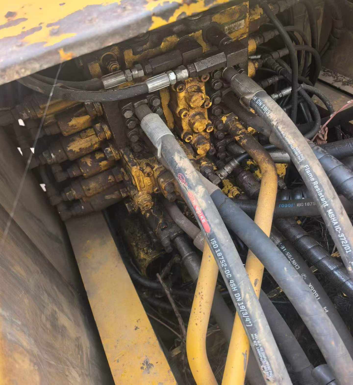 Buy Komatsu PC200-8 Used Excavator / 6