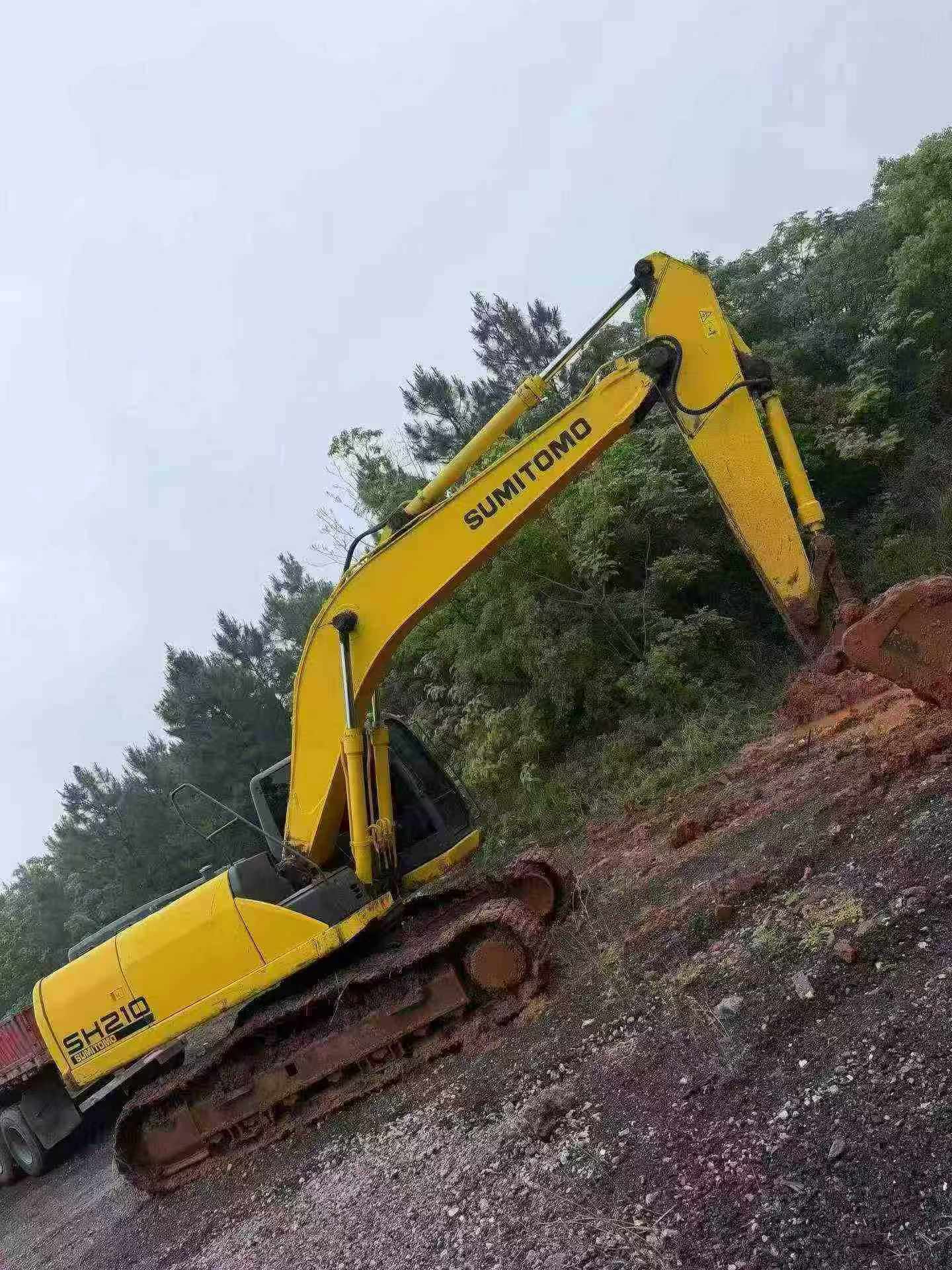 Buy Sumitomo SH210-5 Used Excavator / 2