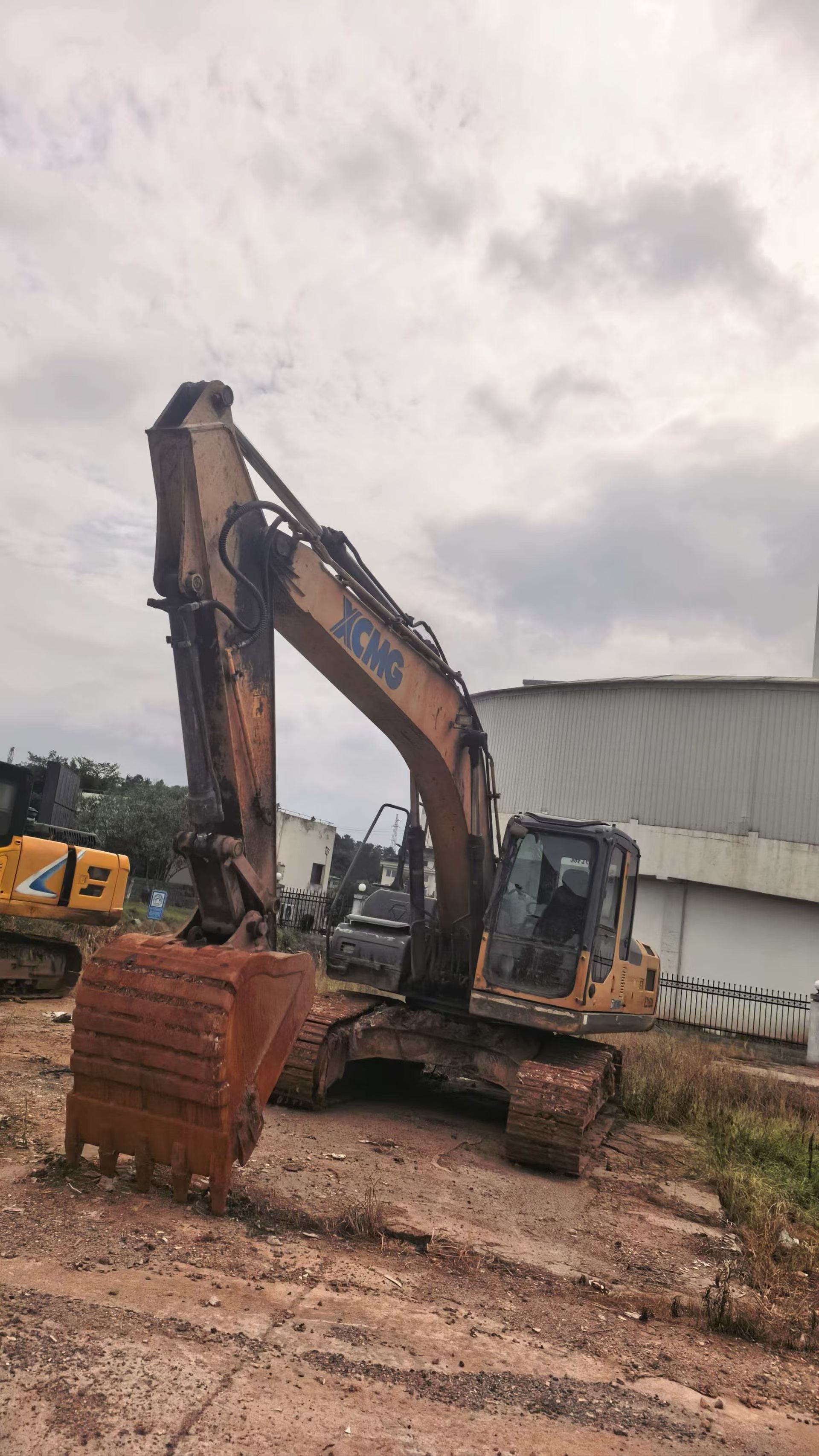 Buy XCMG XE200 Used Excavator / 5