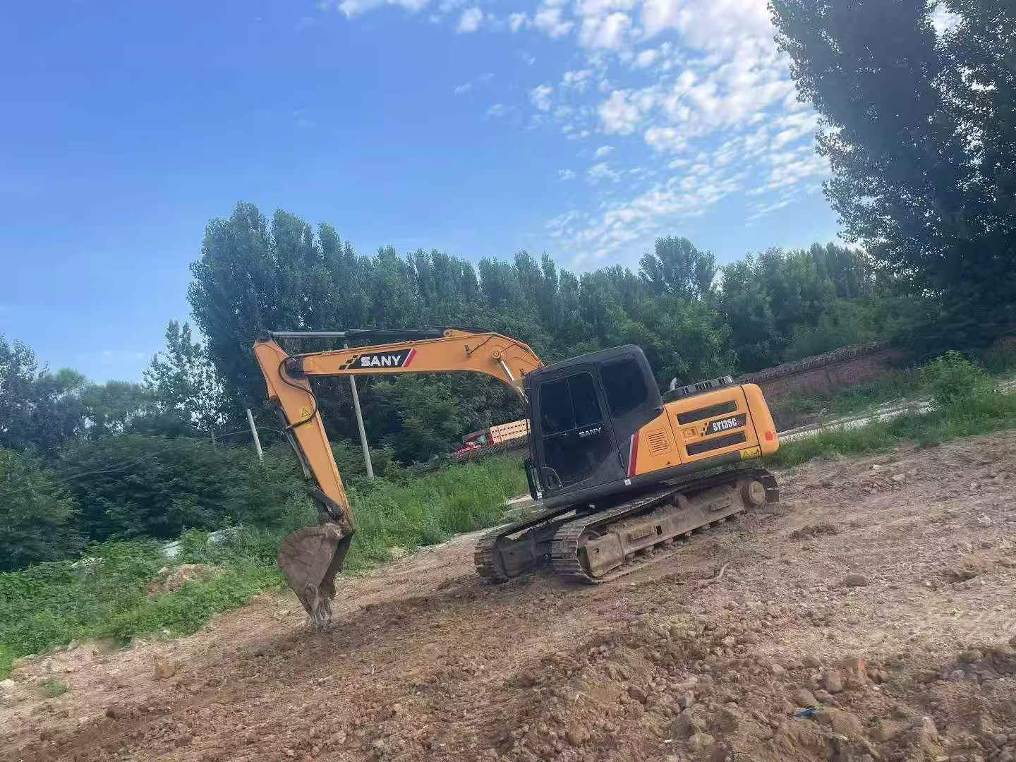 Buy Sany SY135 Used Excavator / 3