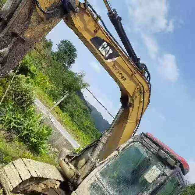 Buy Caterpillar 307B Used Excavator / 4
