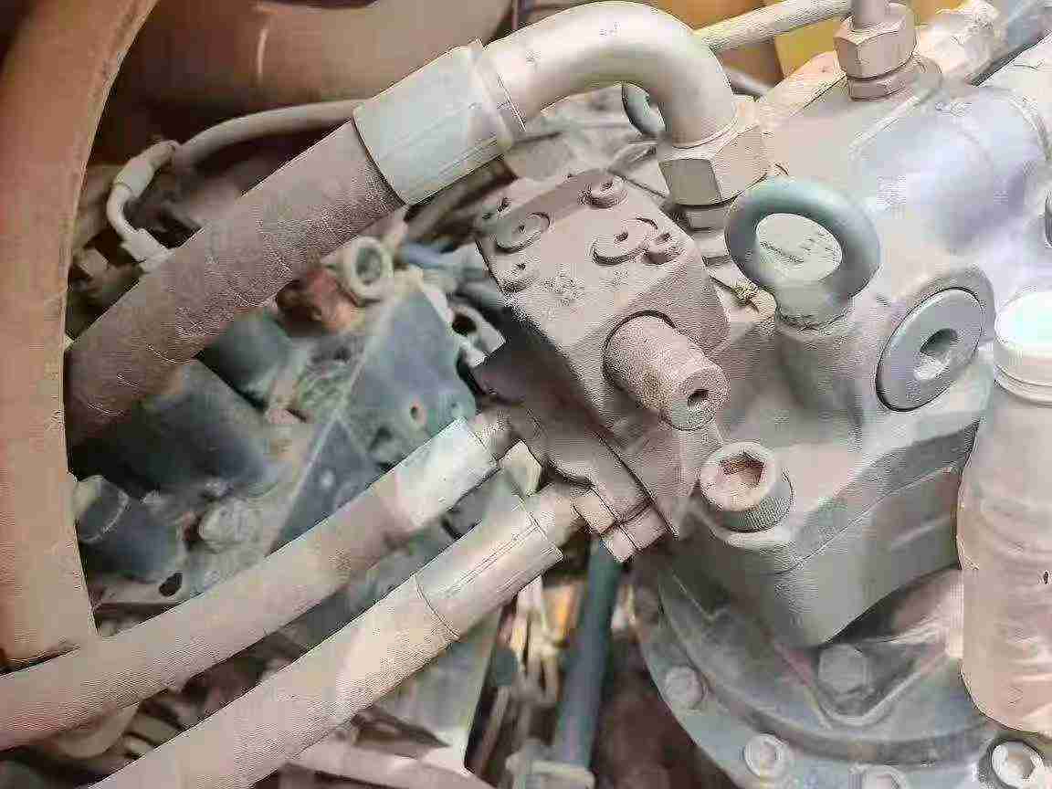Buy XCMG XE215 Used Excavator / 5