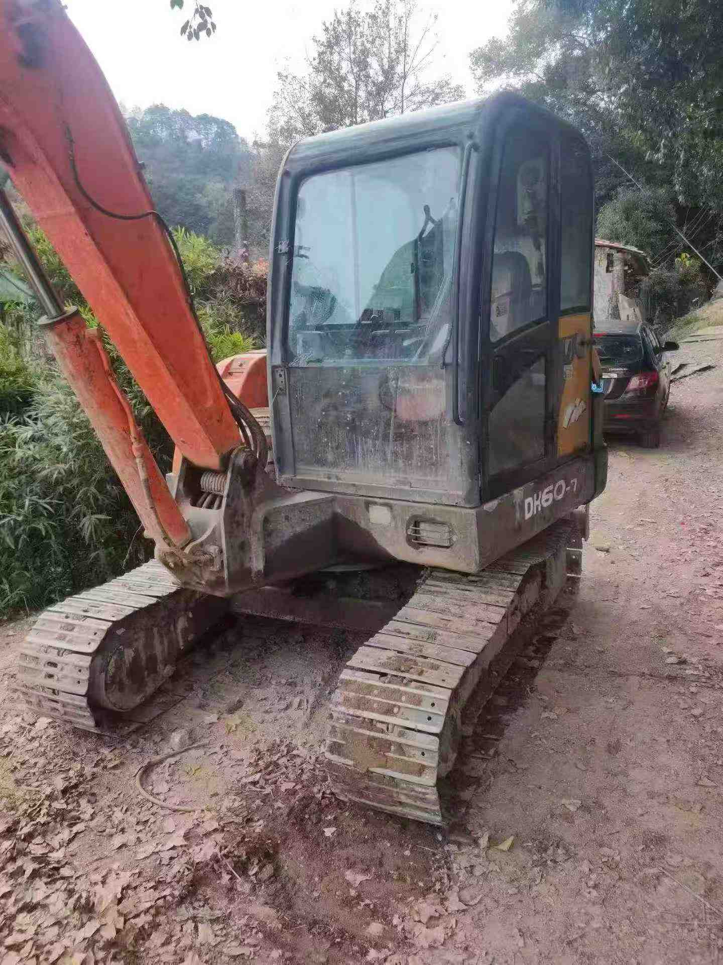 Buy Doosan DH60-7 Used Excavator / 2