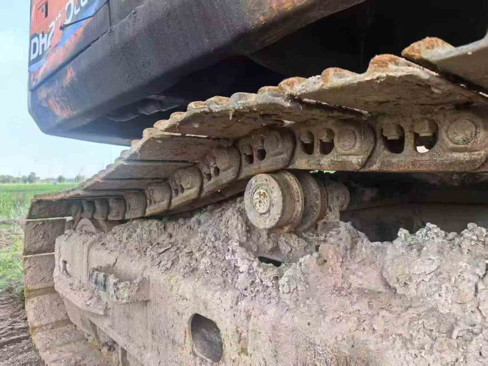 Buy Doosan DH220-7 Used Excavator / 3