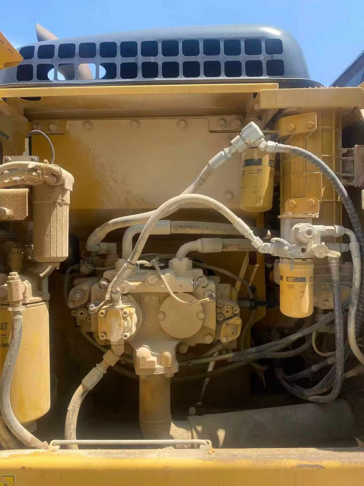 Buy Caterpillar 320A Used Excavator / 5