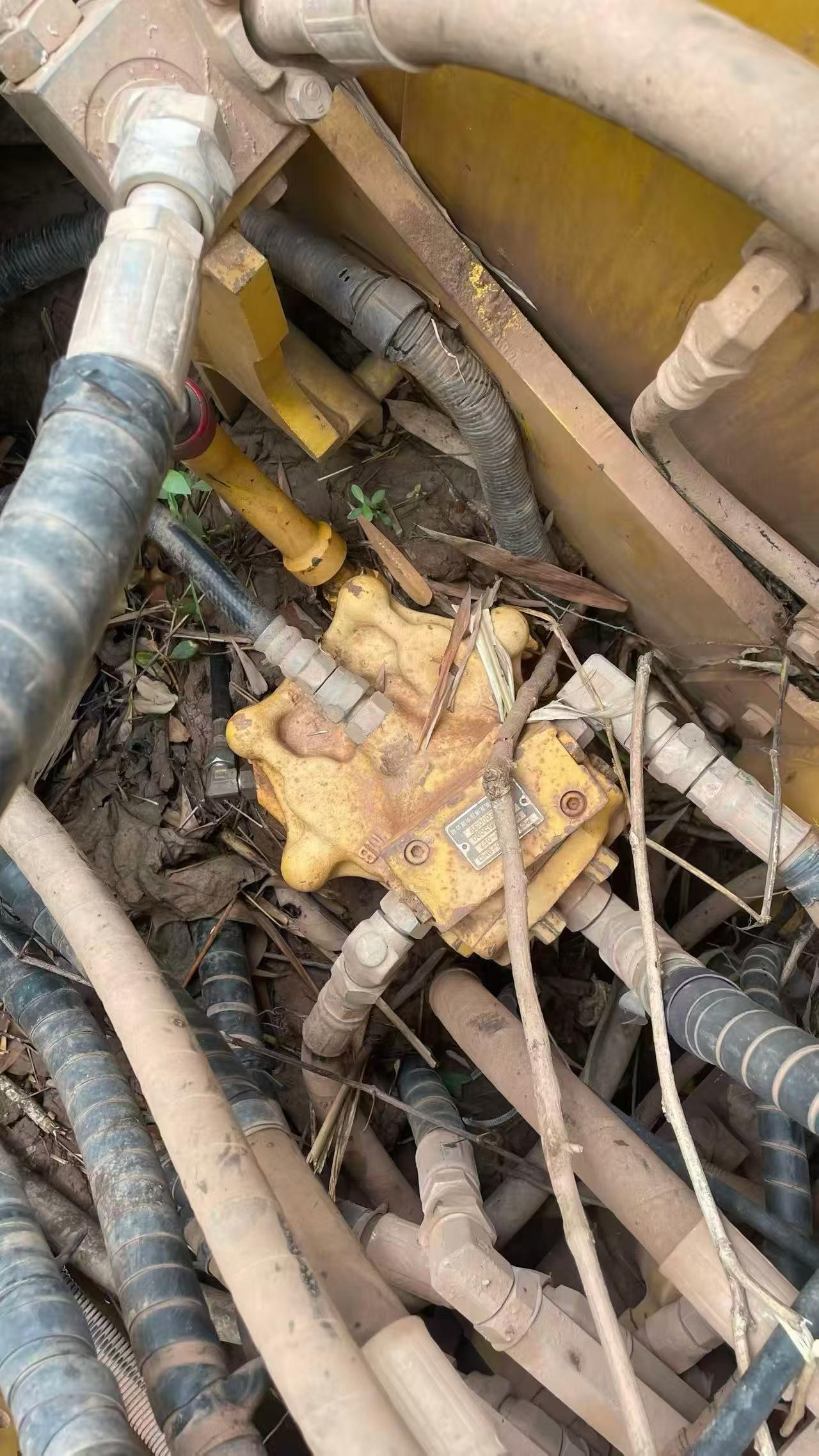 Buy Komatsu PC110-7 Used Excavator / 3