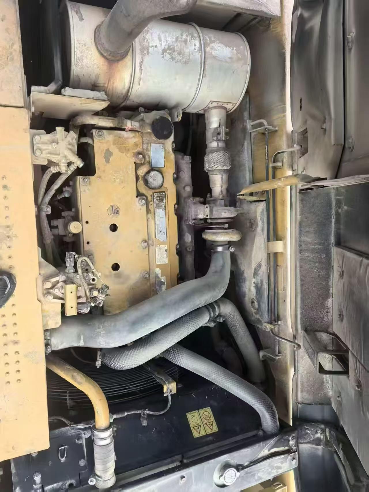 Buy Caterpillar 320D Used Excavator / 2