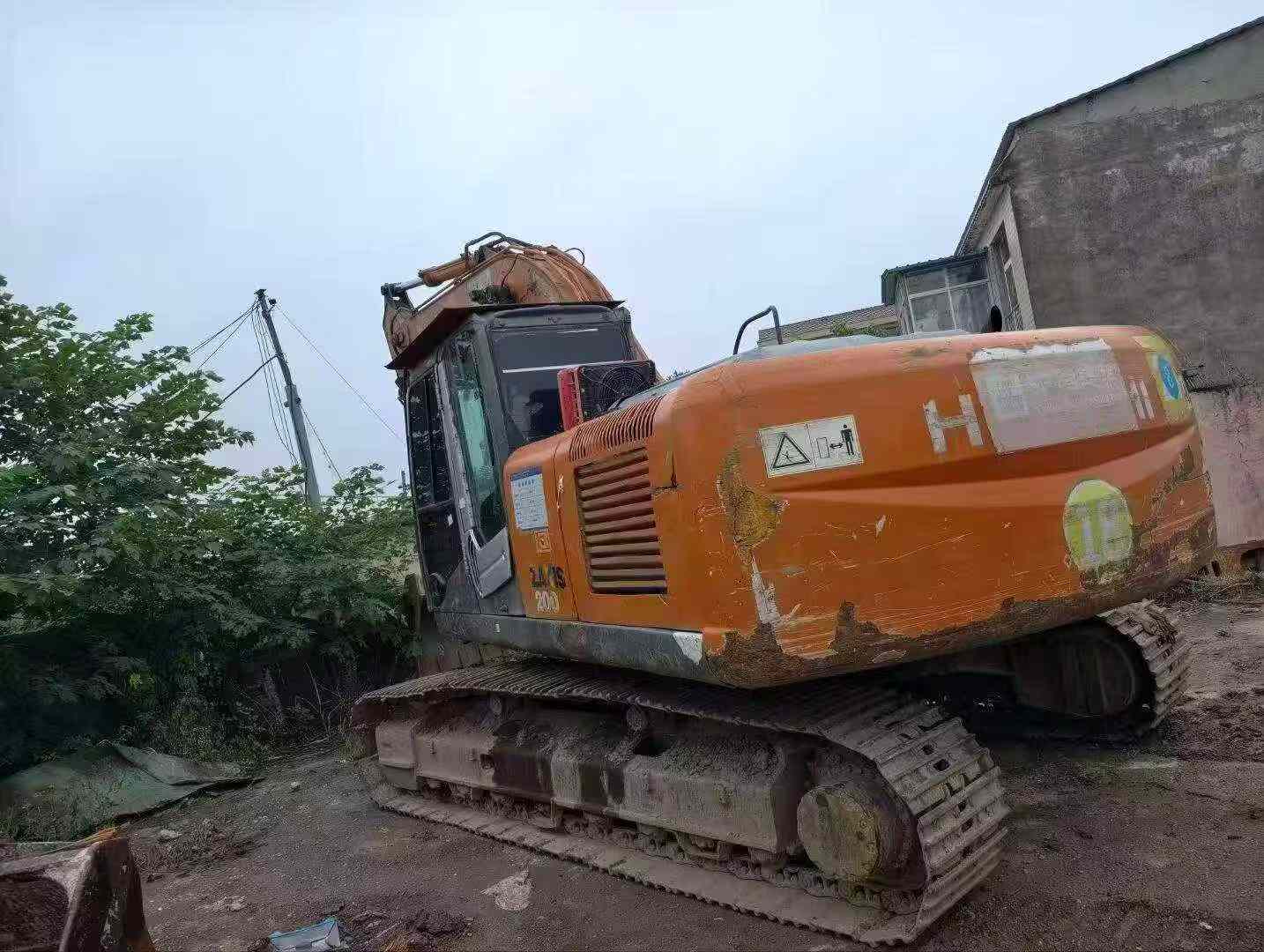 Buy Hitachi EX200-3 Used Excavator / 3