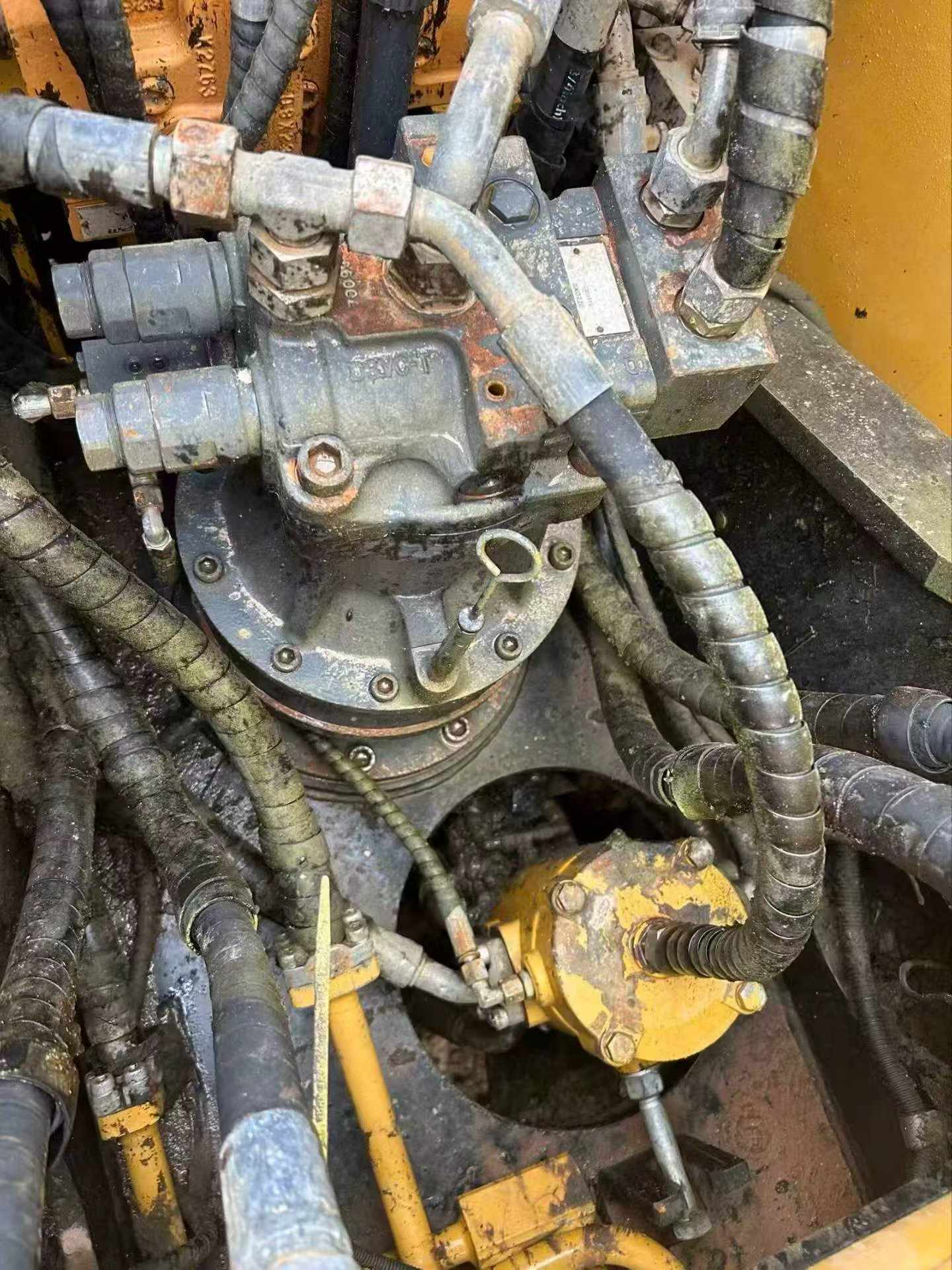 Buy Sany SY135 Used Excavator / 3