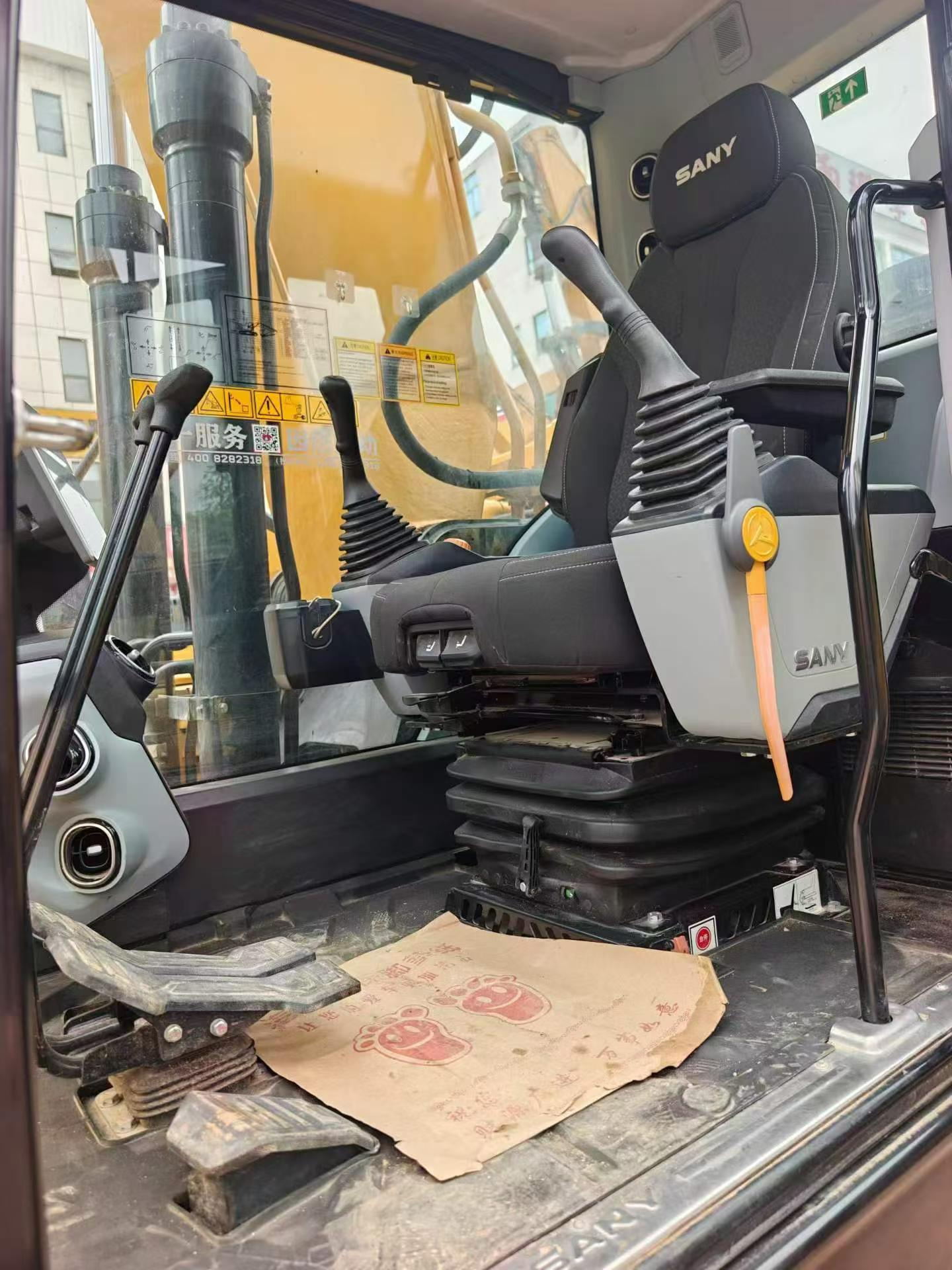 Buy Sany SY215C Used Excavator / 4