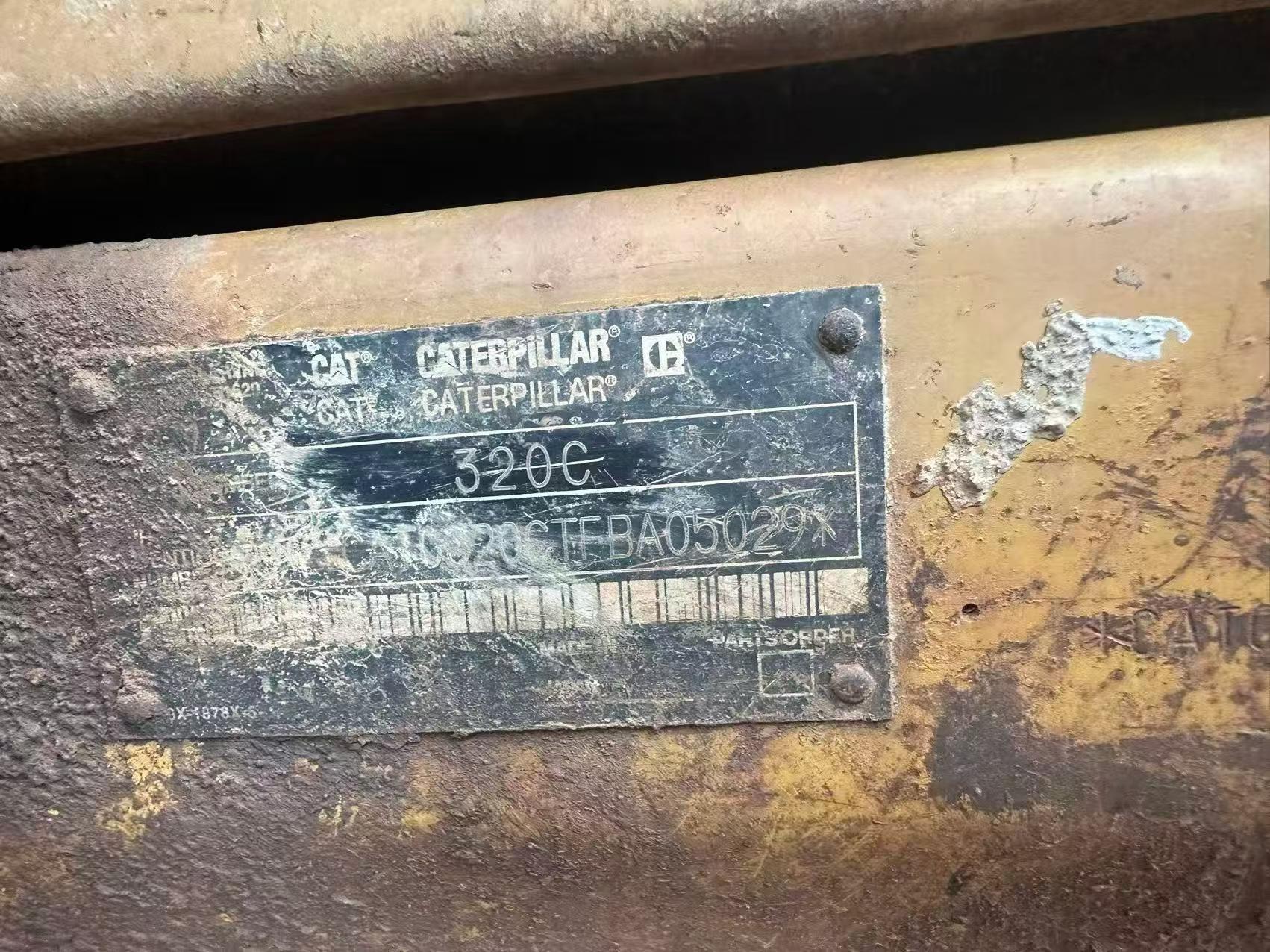 Buy Caterpillar 320C Used Excavator / 6