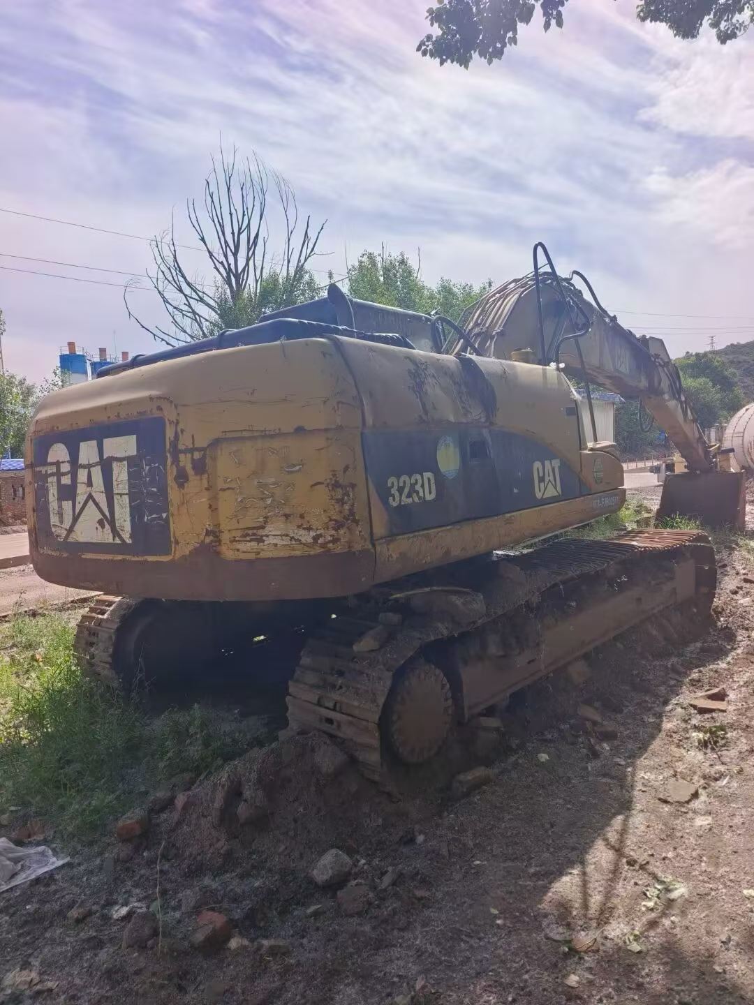 Buy Caterpillar 323 Used Excavator / 2