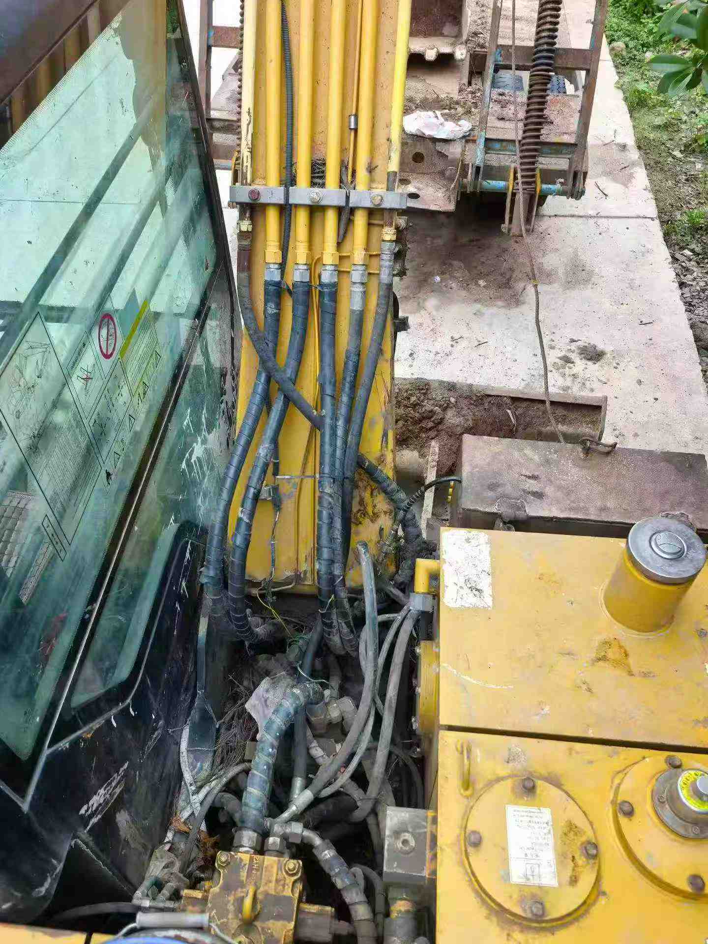 Buy Sany SY95C Used Excavator / 4