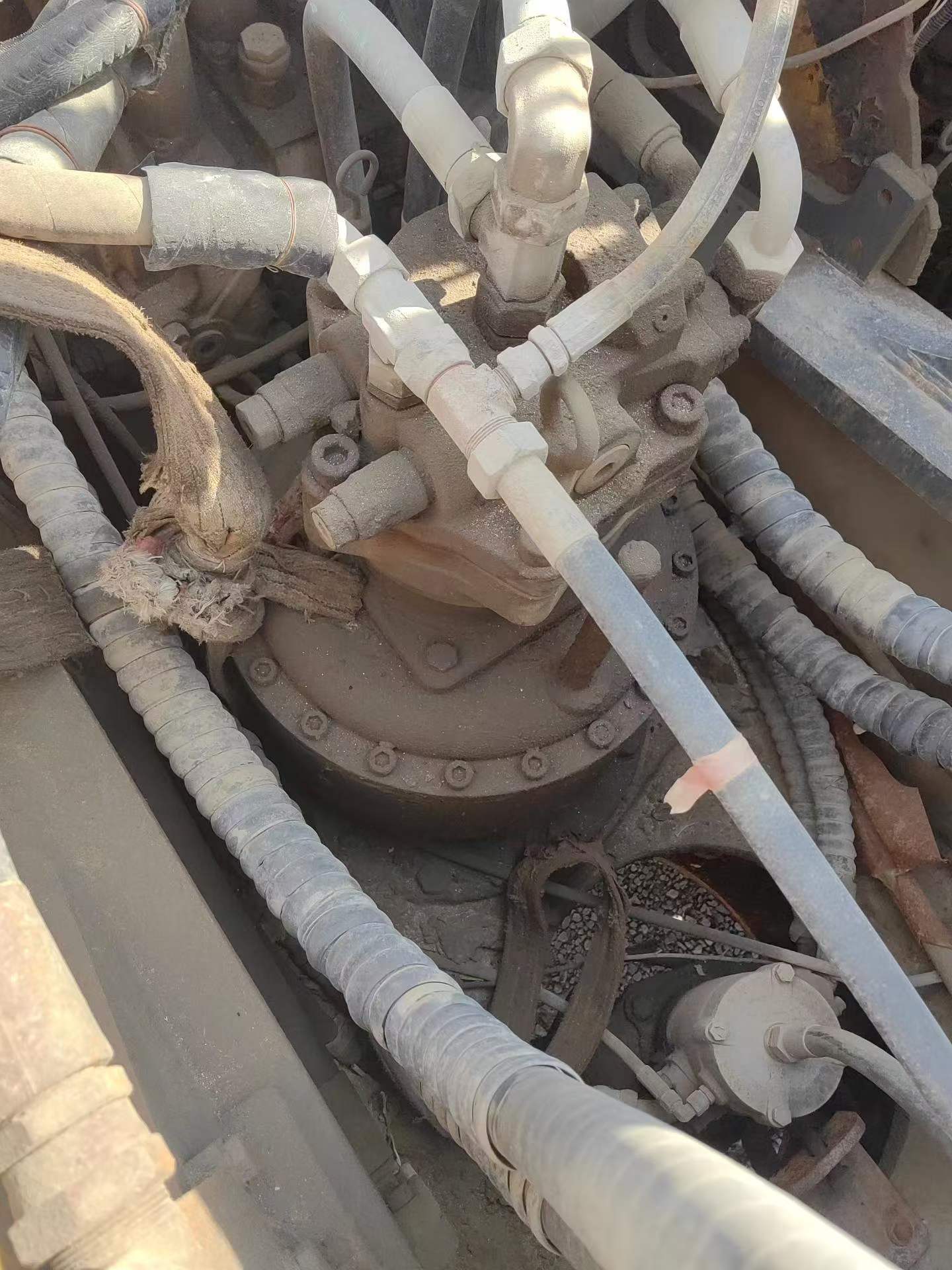 Buy XCMG XE490D Used Excavator / 3