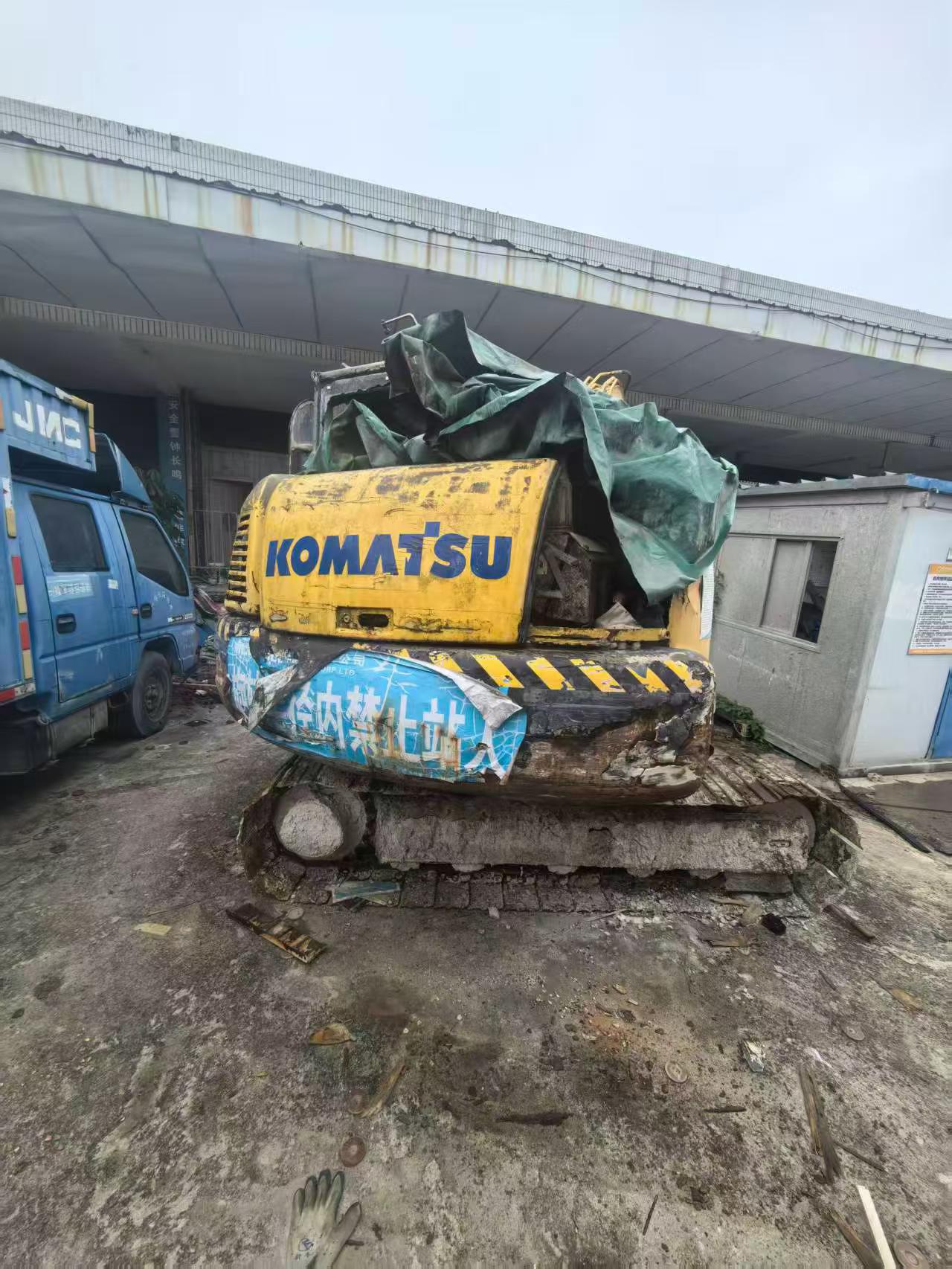 Buy Komatsu PC70-8 Used Excavator / 6