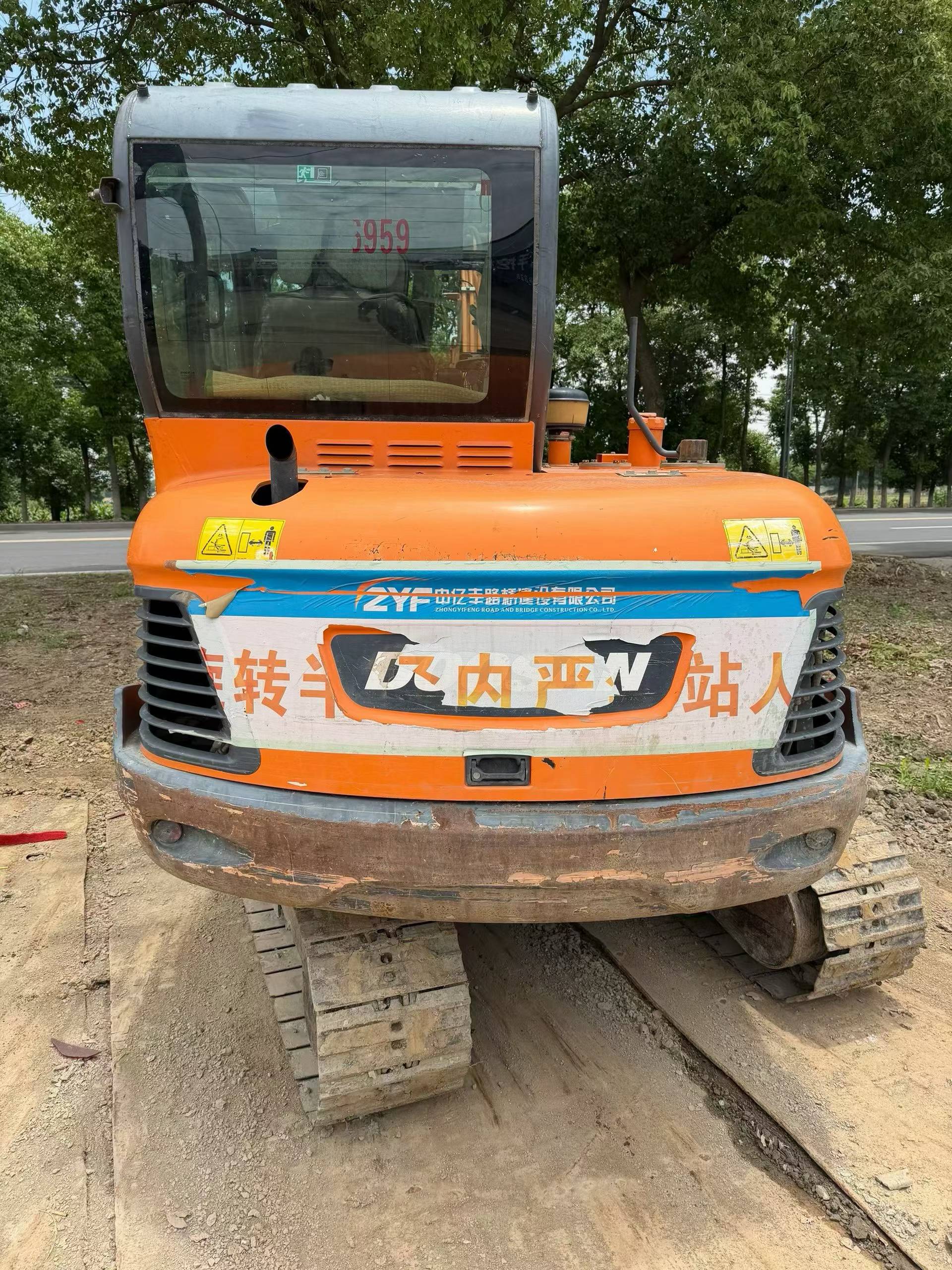 Buy Doosan DH60 Used Excavator / 2