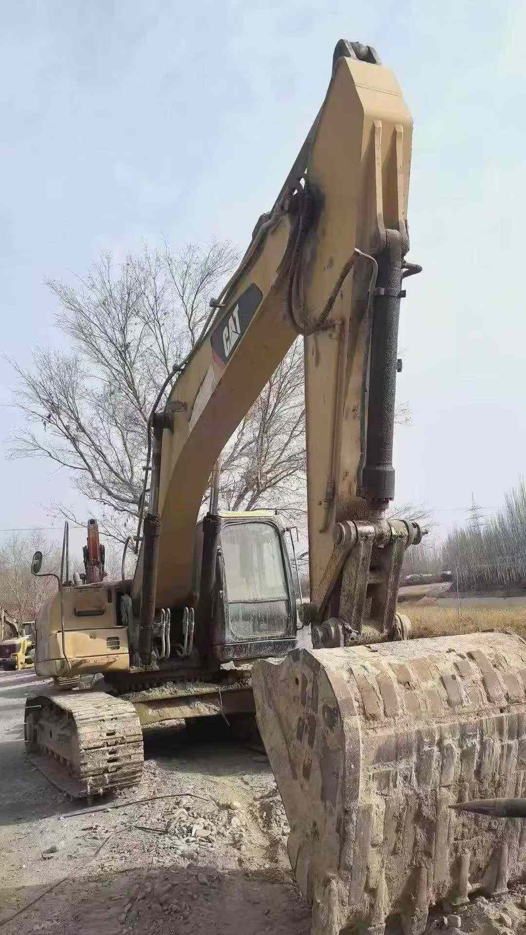 Buy Caterpillar 325C Used Excavator / 3