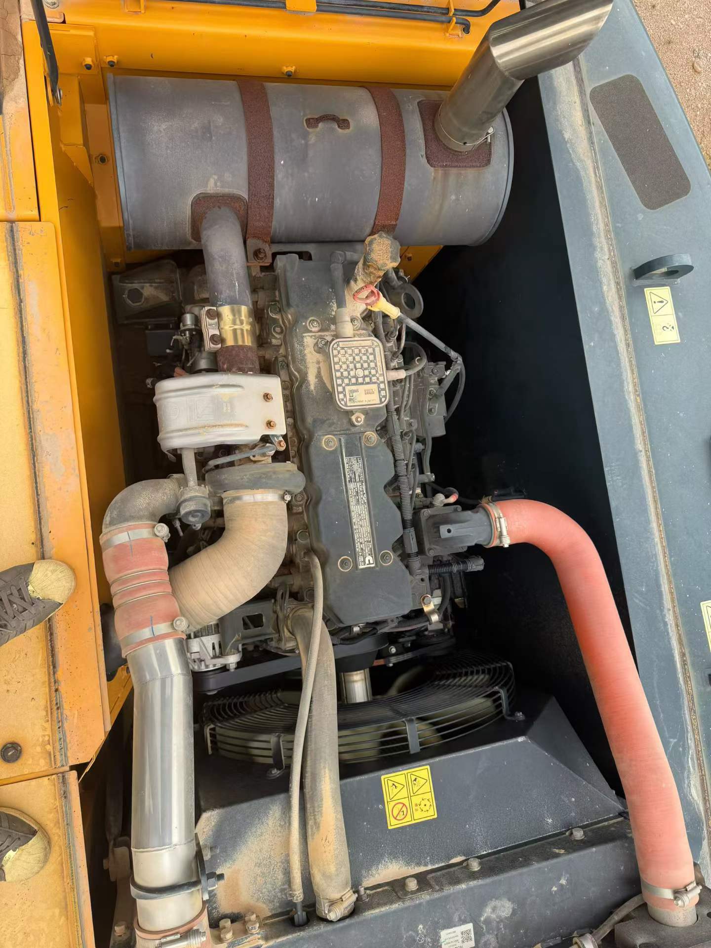 Buy Hyundai R205VS Used Excavator / 8