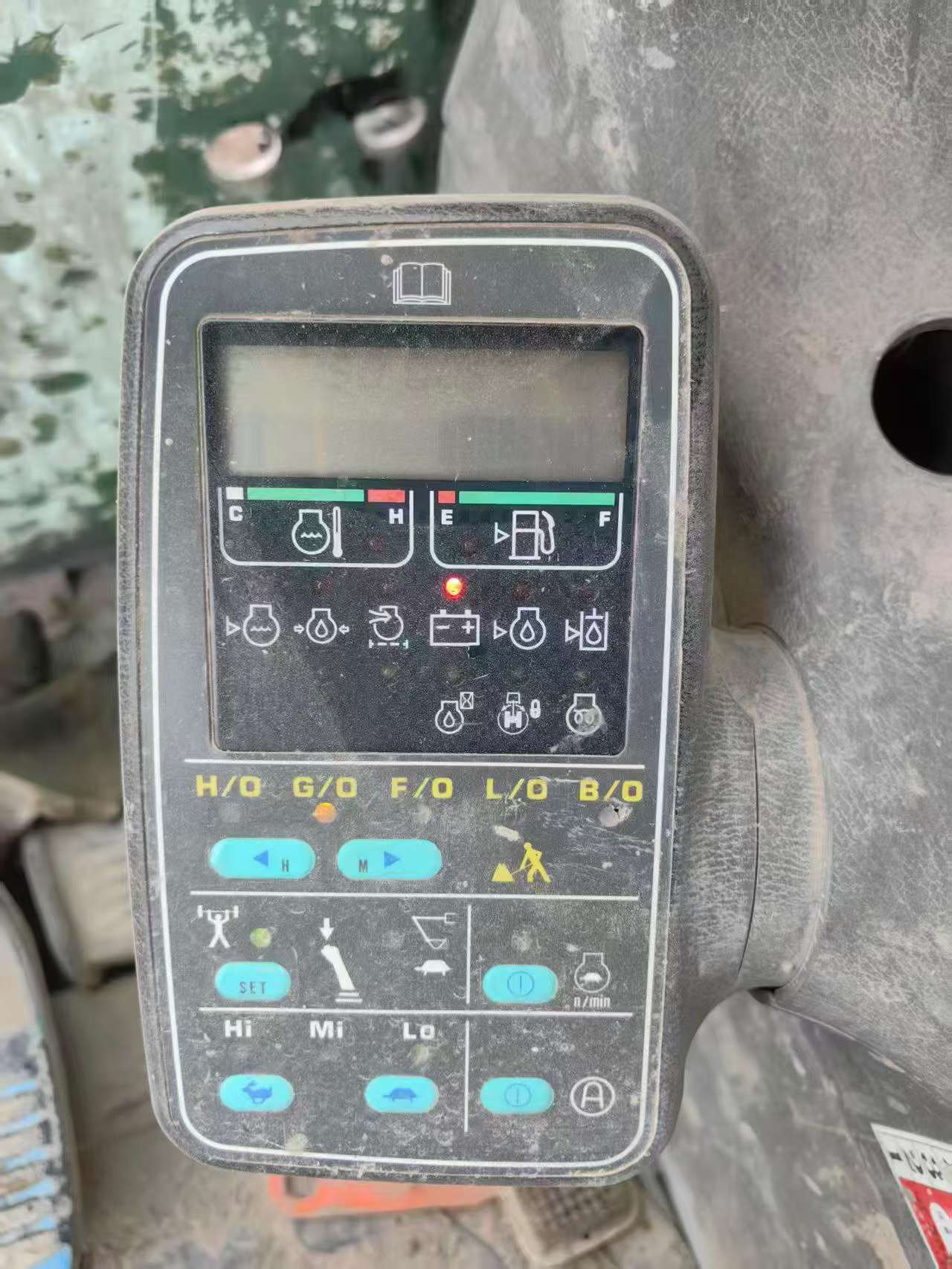 Buy Komatsu PC220-6 Used Excavator / 6