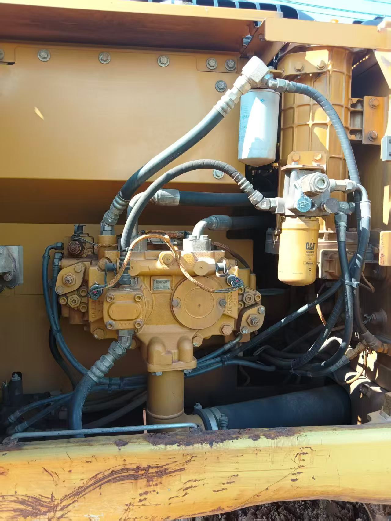 Buy Caterpillar 320D Used Excavator / 6