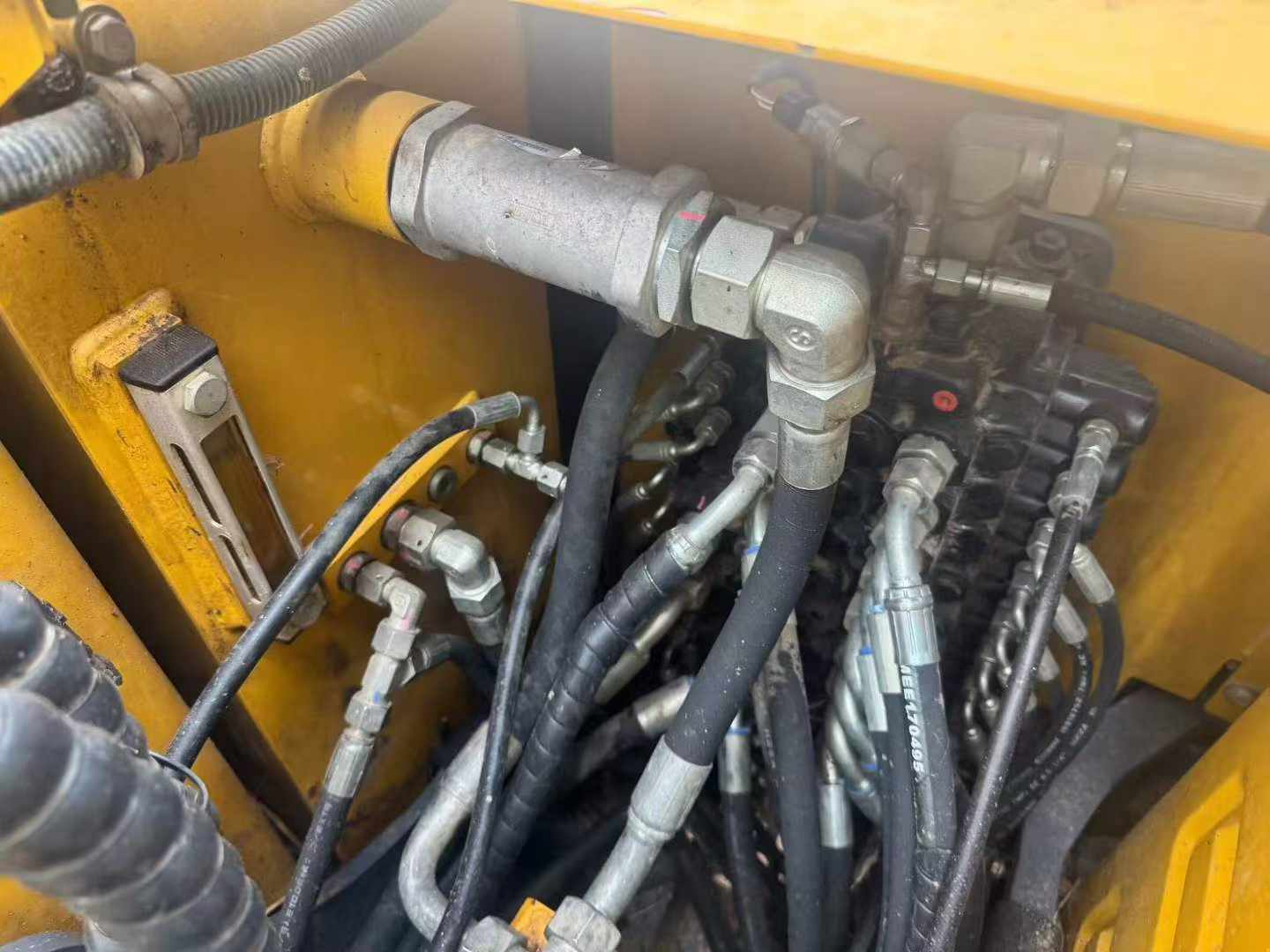 Buy XCMG XE75C Used Excavator / 6