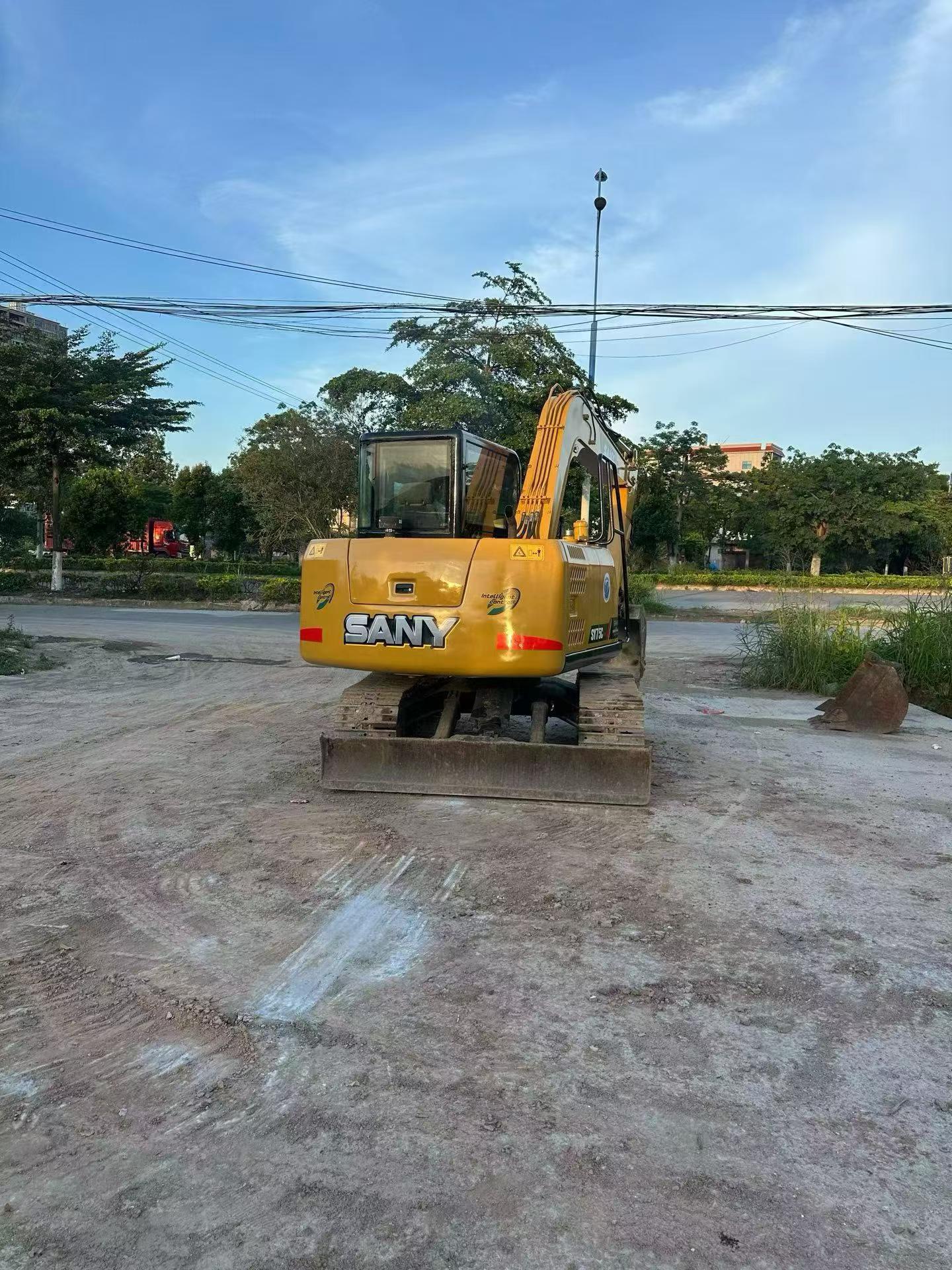 Buy Sany SY75 Used Excavator / 9