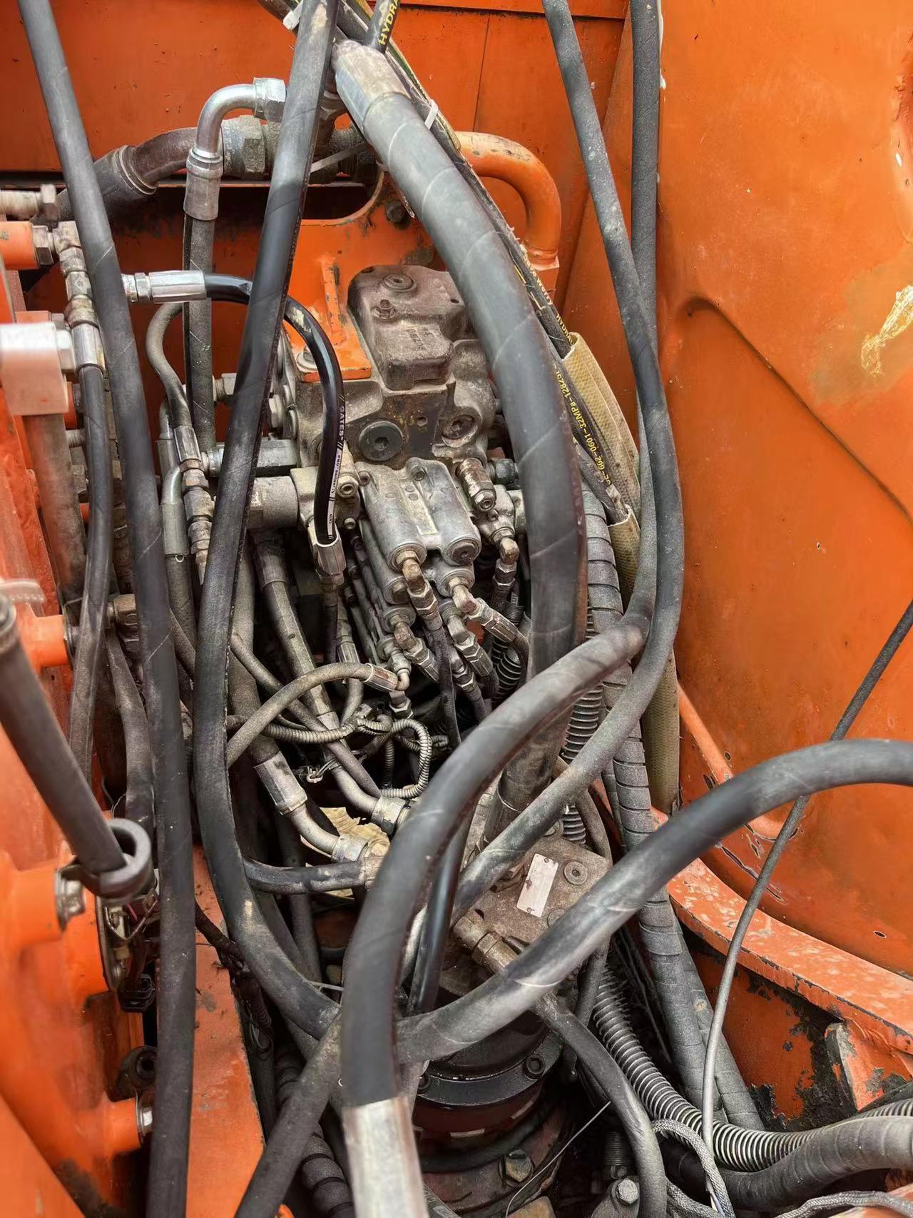 Buy Doosan DH80 Used Excavator / 6