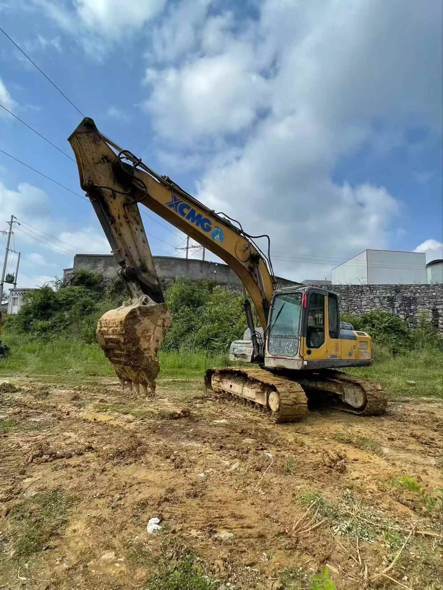 Buy XCMG XE200 Used Excavator / 5