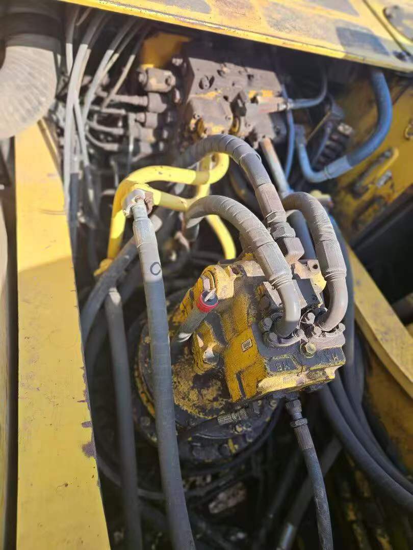 Buy Komatsu PC300-7 Used Excavator / 4